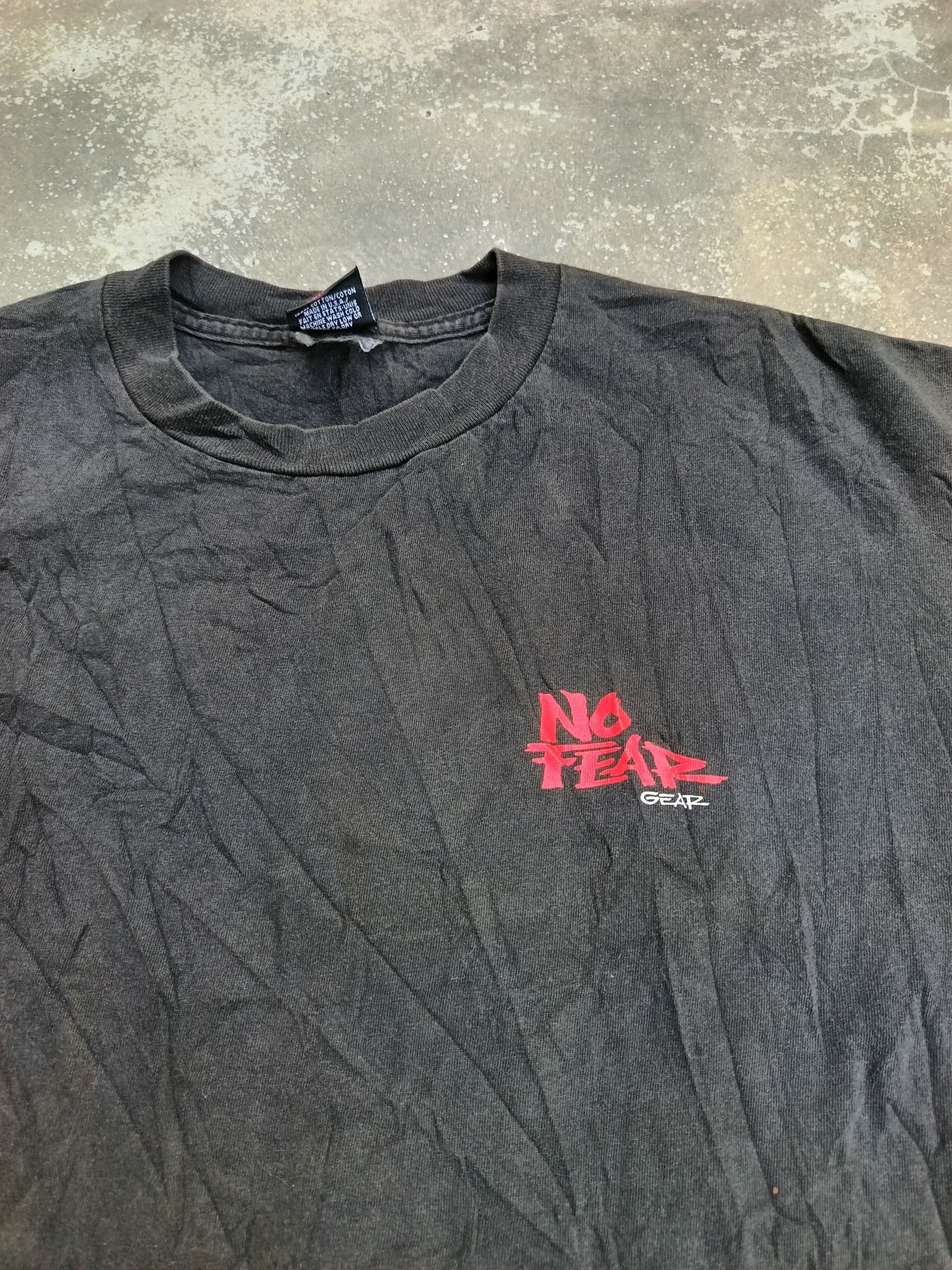 No Fear Vtg distressed no fear 90s tshirt Size US L / EU 52-54 / 3 - 2 Thumbnail