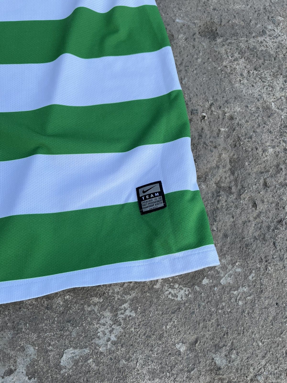 Nike 🍀NIKE VINTAGE CELTIC 2008-10 SOCCER FOOTBALL STRIPED JERSEY Size US L / EU 52-54 / 3 - 6 Thumbnail