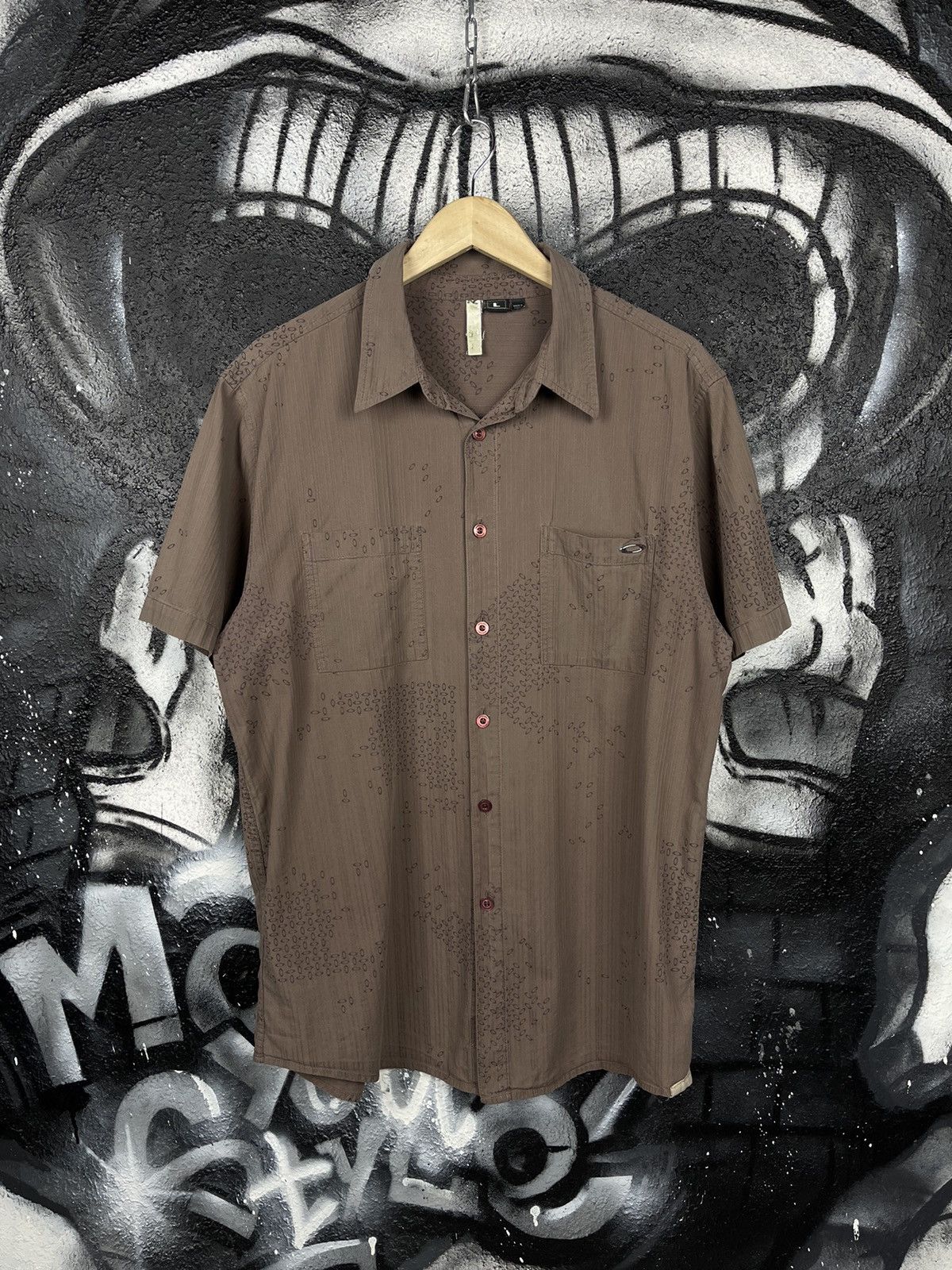 Oakley Oakley Vintage Metal Logo Monogram Short Sleeve Shirt Size L Size US L / EU 52-54 / 3 - 4 Thumbnail