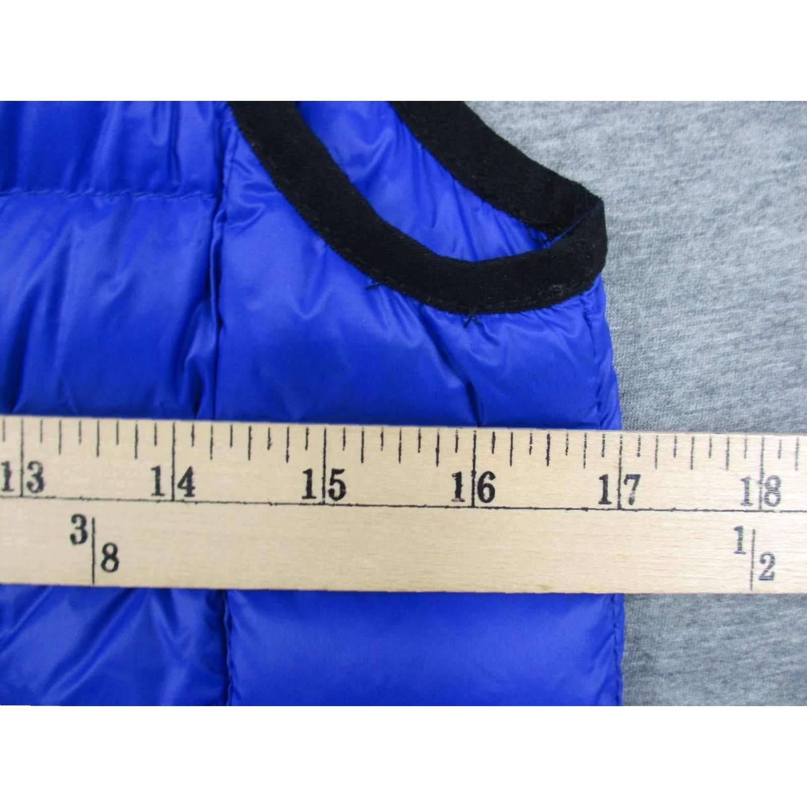 Fabletics Fabletics Women's Down Puffer Vest XS Blue Full Zip Outdoor Hiking Camping Vest Womens XS Blue Fabletics Size XS / US 0-2 / IT 36-38 - 3 Thumbnail