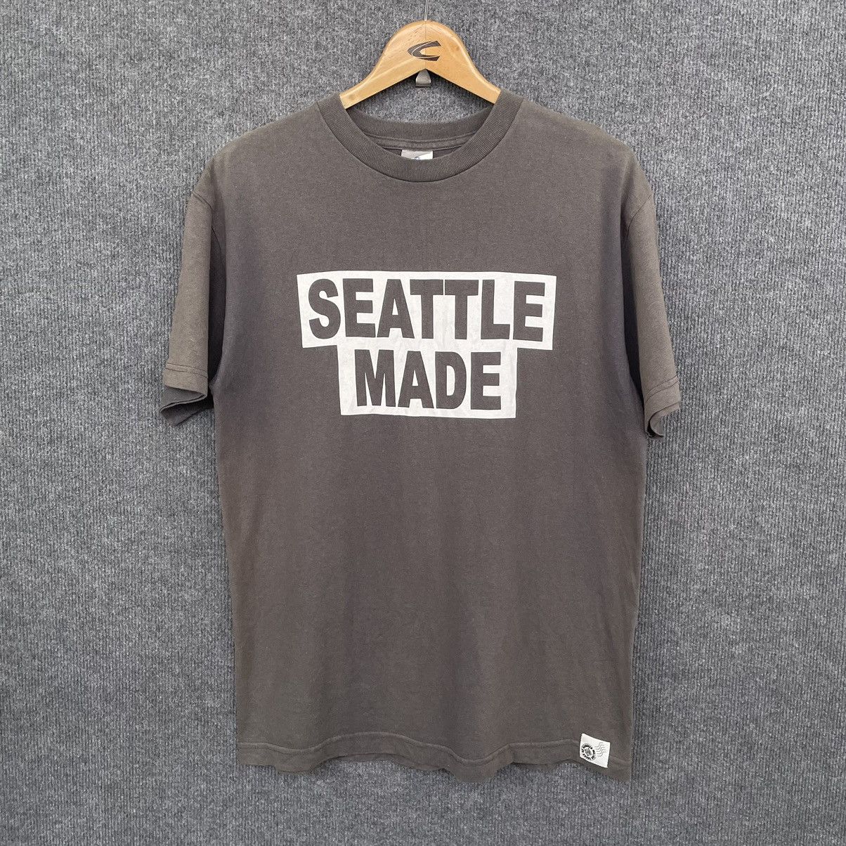 Japanese Brand × Vintage Vintage 2000s 60HMR 60 Hundred Million Rocks T Shirt Size US M / EU 48-50 / 2 - 1 Thumbnail