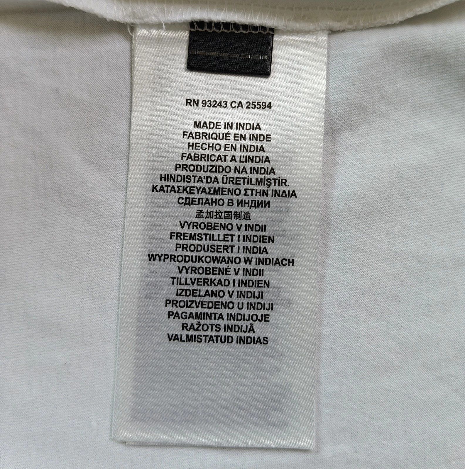 Diesel DIESEL White T-Shirt With Logo Patch FTP 4103 Size US XL / EU 56 / 4 - 5 Thumbnail