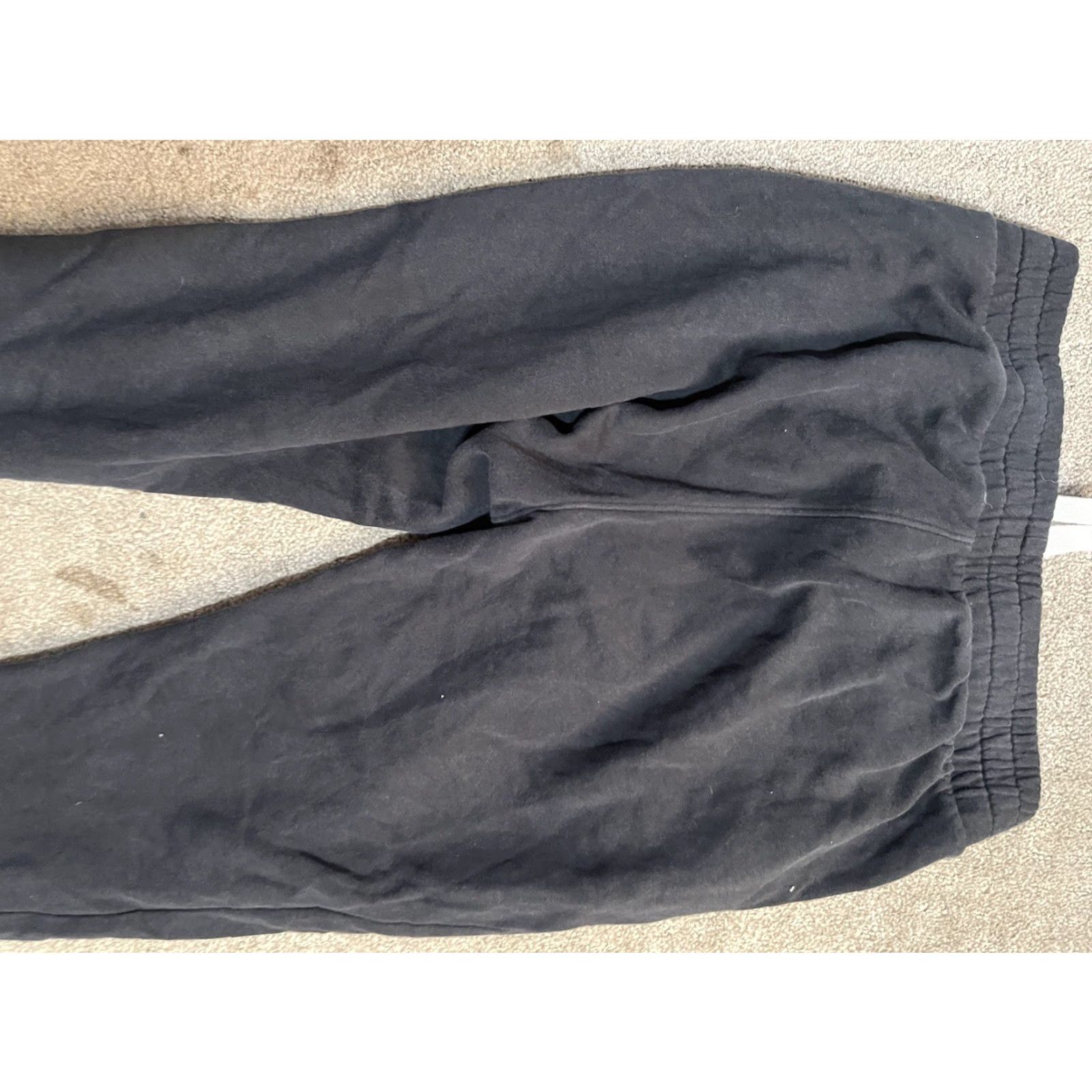 Under Armour Under Armour Men's Small Loose Jogger Sweatpants Solid Black Activewear Pants Regular Fit with Pockets Size US 29 - 4 Thumbnail