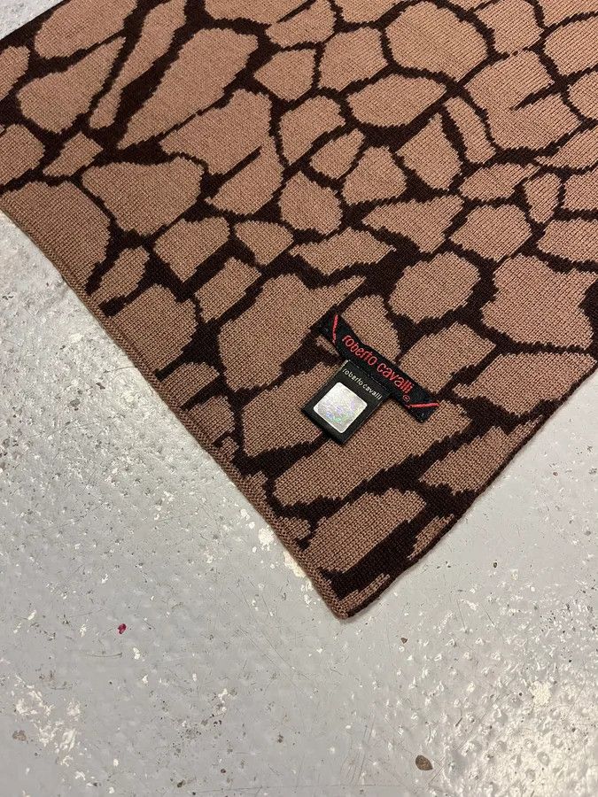 Roberto Cavalli 2000s Roberto Cavalli Giraffe Brown Sarf Size ONE SIZE - 5 Thumbnail