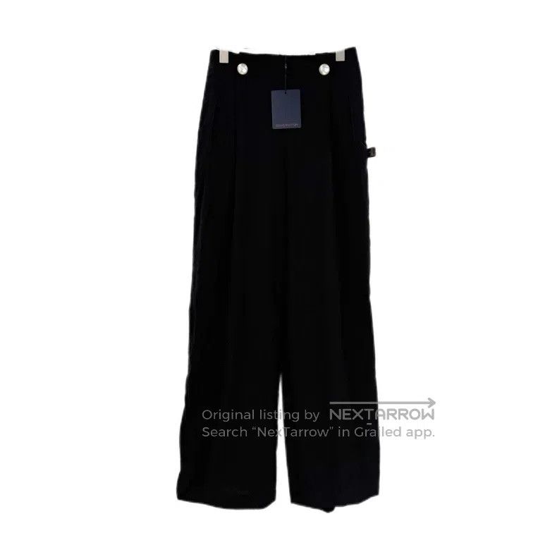 Louis Vuitton Louis Vuitton Black presbyopic leather-label sheep's wool Size US 36 / EU 52 - 1 Thumbnail