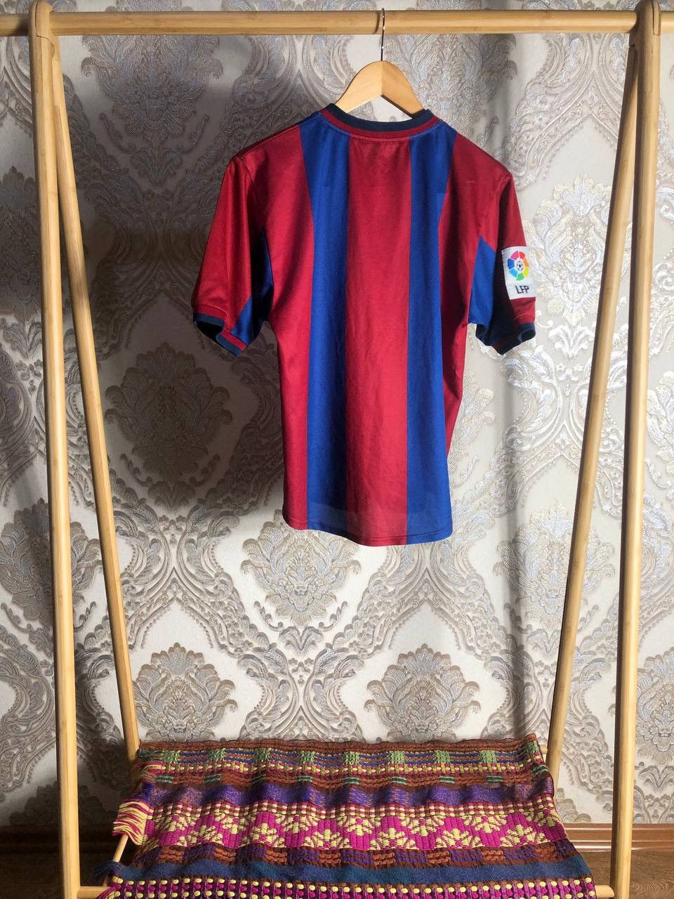 Nike × Vintage VERY RARE NIKE FC BARCELONA SPAIN SOCCER JERSEY RETRO 90s Size US S / EU 44-46 / 1 - 6 Thumbnail