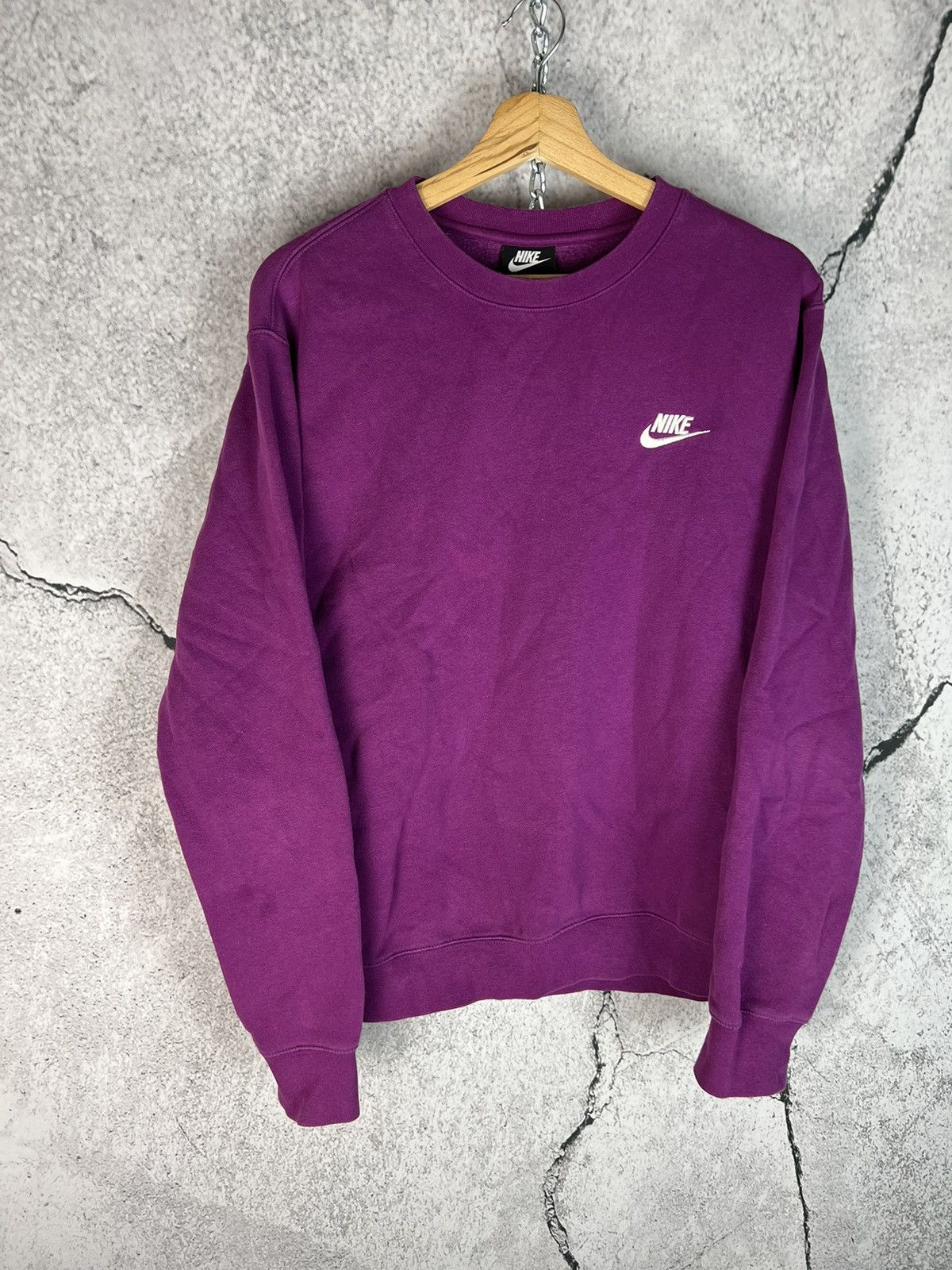 Nike Vintage Nike Swoosh Logo Sweatshirt Y2K Size US S / EU 44-46 / 1 - 1 Thumbnail