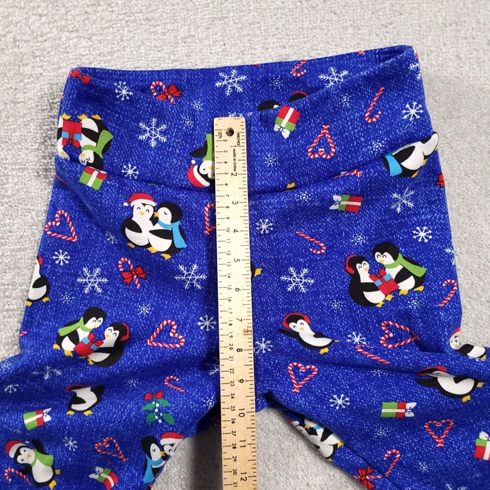 Vintage No Boundaries Leggings Leggings Juniors M Blue Winter Holiday Penguins Size 32" / US 10 / IT 46 - 6 Thumbnail