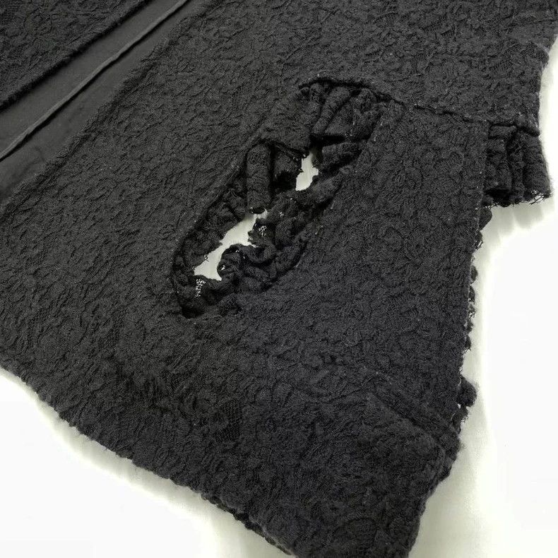 Comme des Garcons Comme des Garcons Lace flower long coat Size S / US 4 / IT 40 - 7 Thumbnail