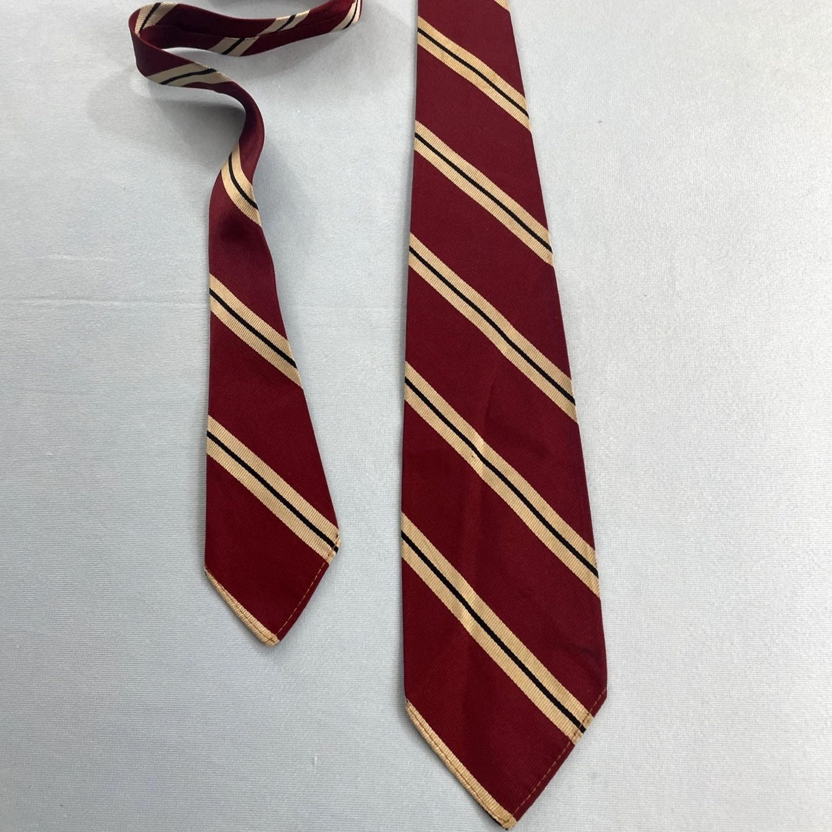 Wilson Vtg Wilson Wear Willcrest Tie Silk USA Red Swing Rockabilly 3x54 30s 40s Necktie Size ONE SIZE - 4 Thumbnail