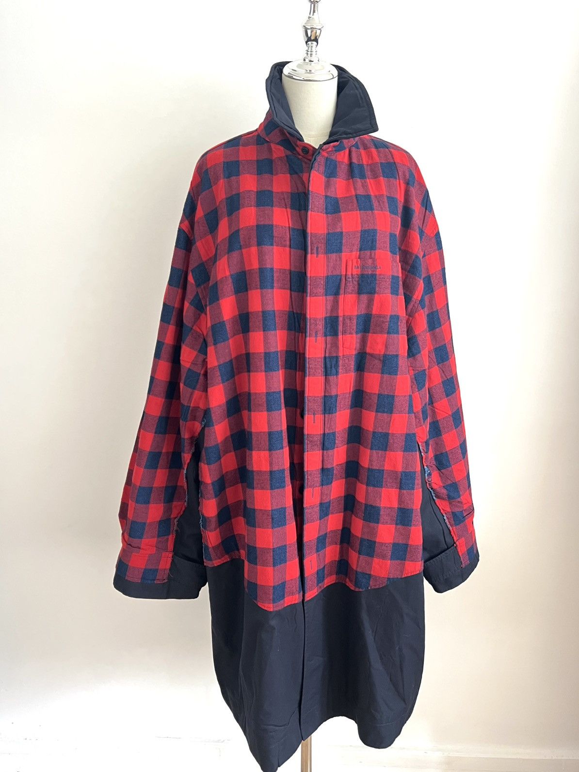 Balenciaga oversize coat Balenciaga ss 2022, new Size XS / US 0-2 / IT 36-38 - 7 Thumbnail