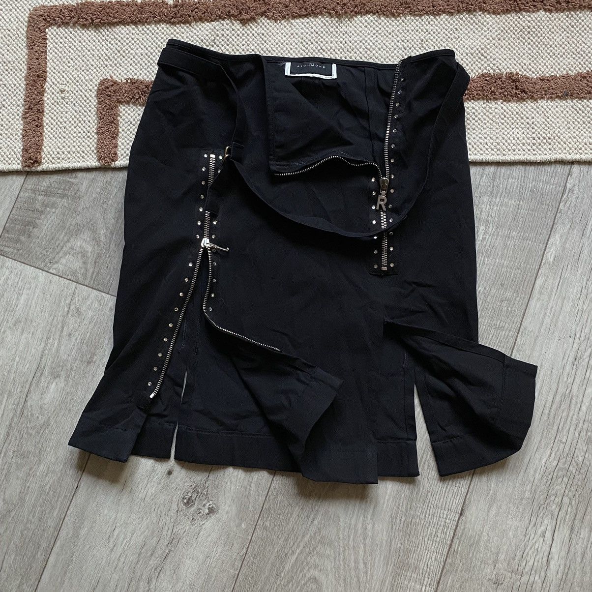 John Richmond JOHN RICHMOND Y2K AUTHENTIC MINI SKIRT Size 28" / US 6 / IT 42 - 1 Thumbnail