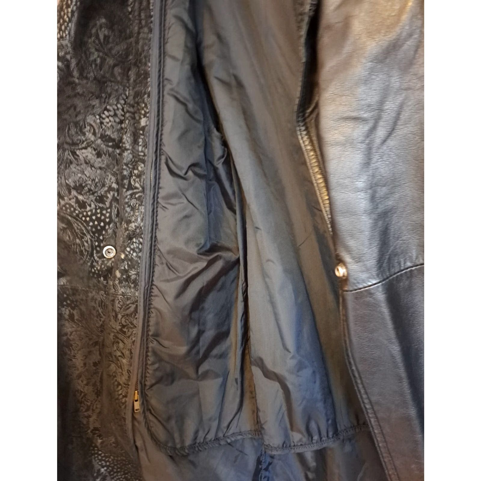 Wilson Wilson Coat Women Long Black Suede Leather X-Small Embroidered Paisley Trench Coat Bohemian Party/Cocktail Vintage: No Mens Womens Girls? Size XS / US 0-2 / IT 36-38 - 4 Thumbnail