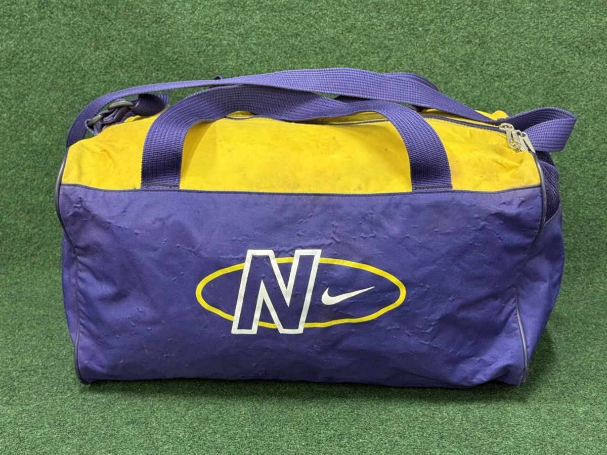 Nike Vintage Nike Duffle Bag Size ONE SIZE - 1 Thumbnail