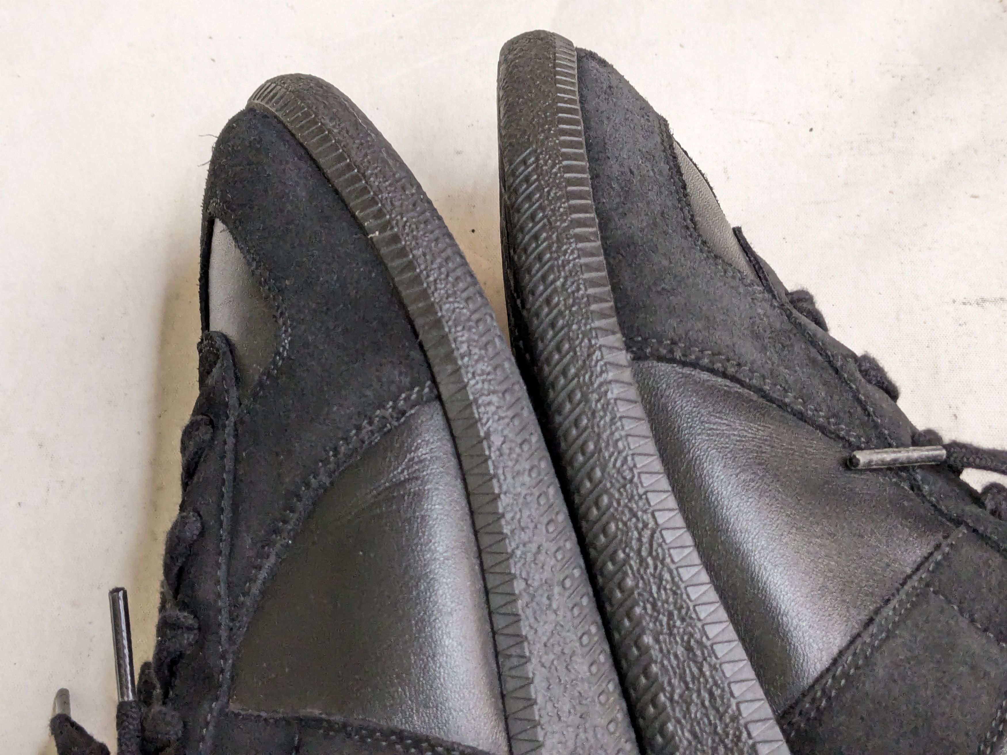 Maison Margiela Maison Margiela Replica GAT Black 10 43 Low Tops Size US 10 / EU 43 - 8 Thumbnail
