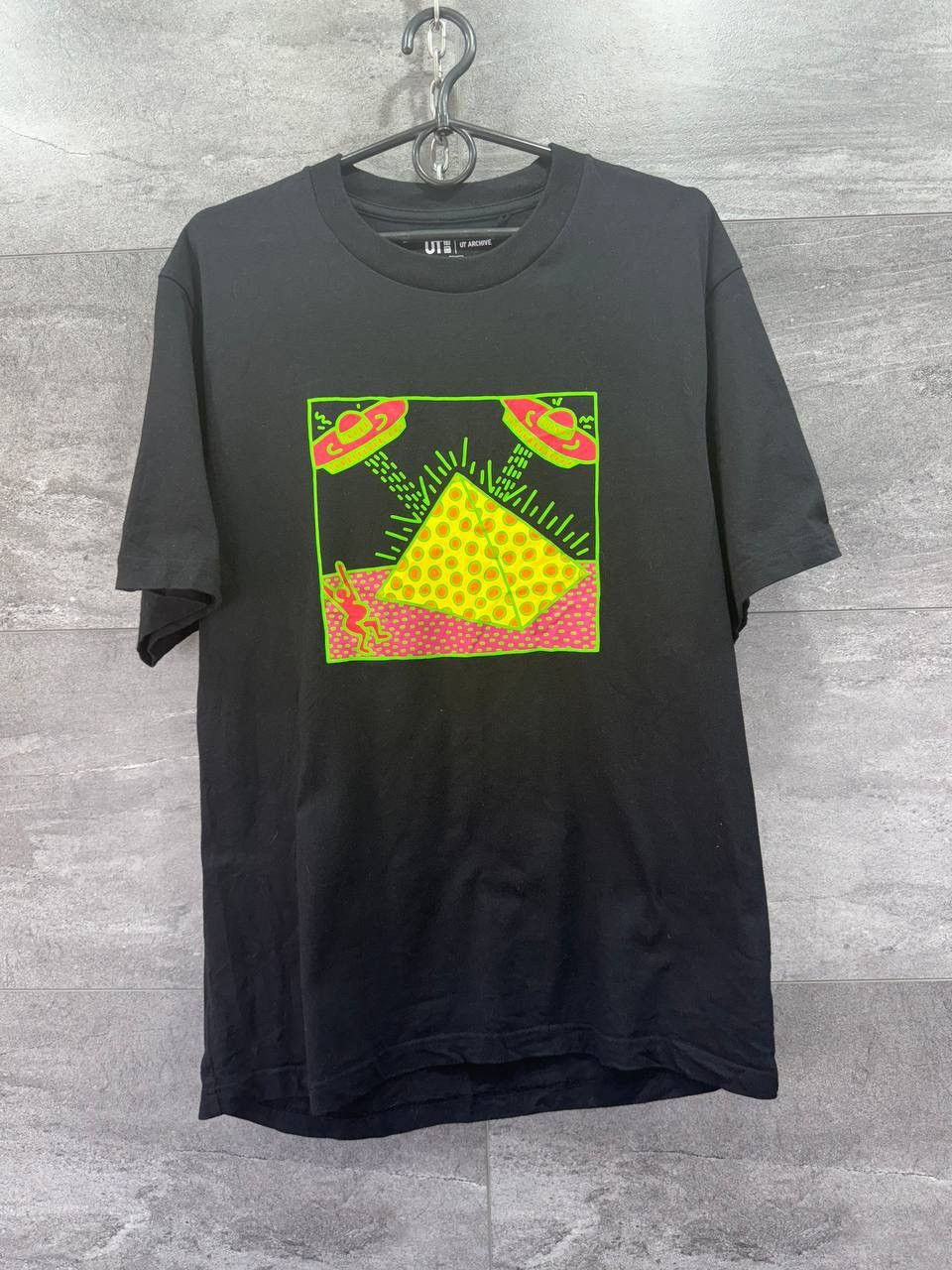 Uniqlo Uniqlo UT Archive Keith Haring T-Shirt UFO Flying Saucer Size US M / EU 48-50 / 2 - 1 Thumbnail