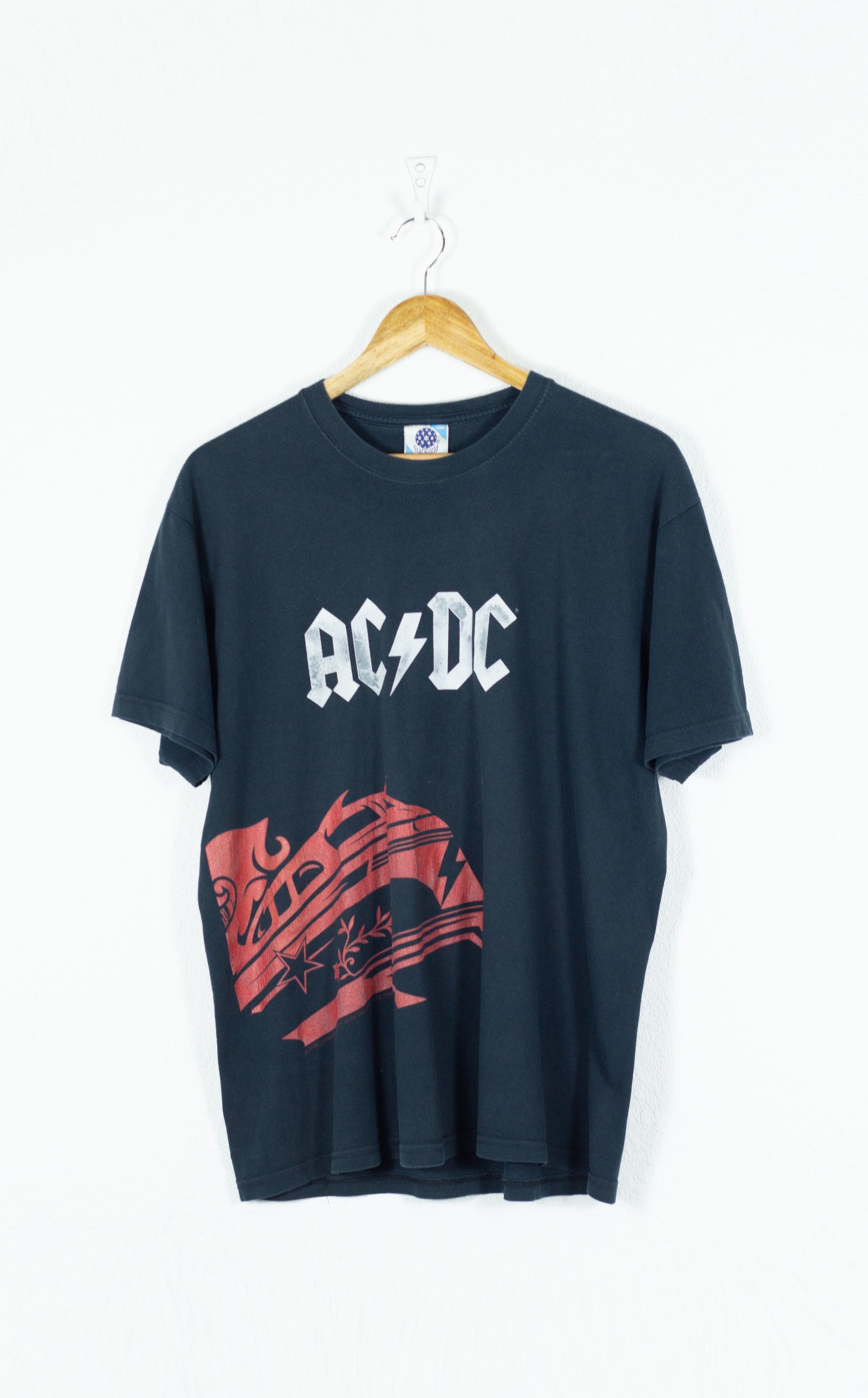 AC/DC × Band Tees × Vintage Vintage AC/DC Rock N Roll Train Merch Tee T-shirt Y2K Size US L / EU 52-54 / 3 - 1 Thumbnail