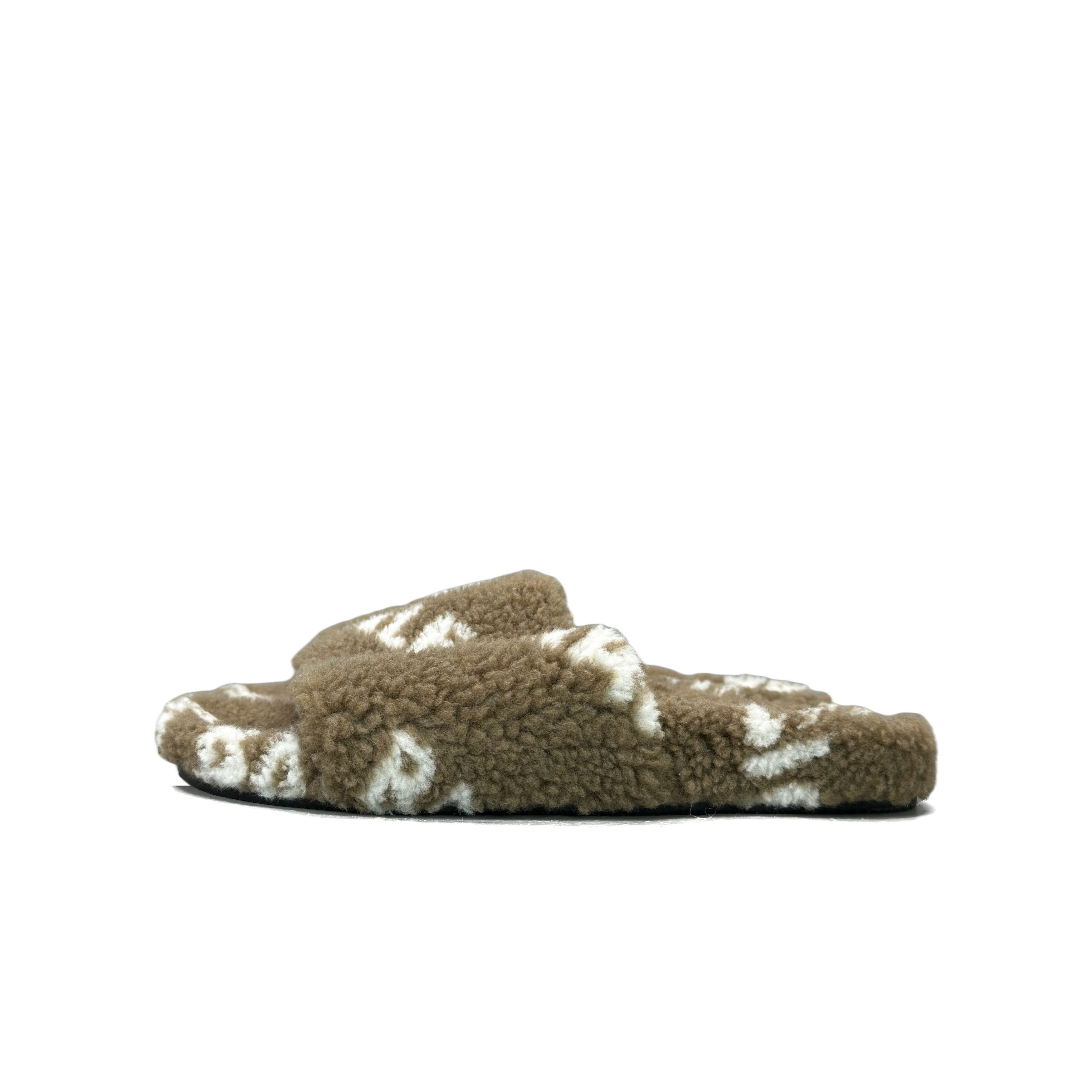 Balenciaga Balenciaga Furry Logo Slides Size 38 Size US 8 / IT 38 - 1 Thumbnail