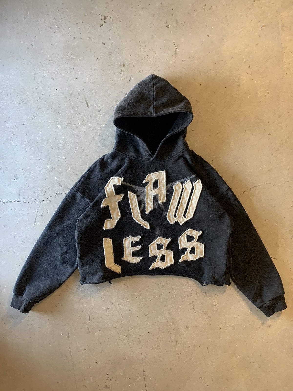 Designer Flawless by Nature Pullover Hoodie Size US M / EU 48-50 / 2 - 3 Thumbnail