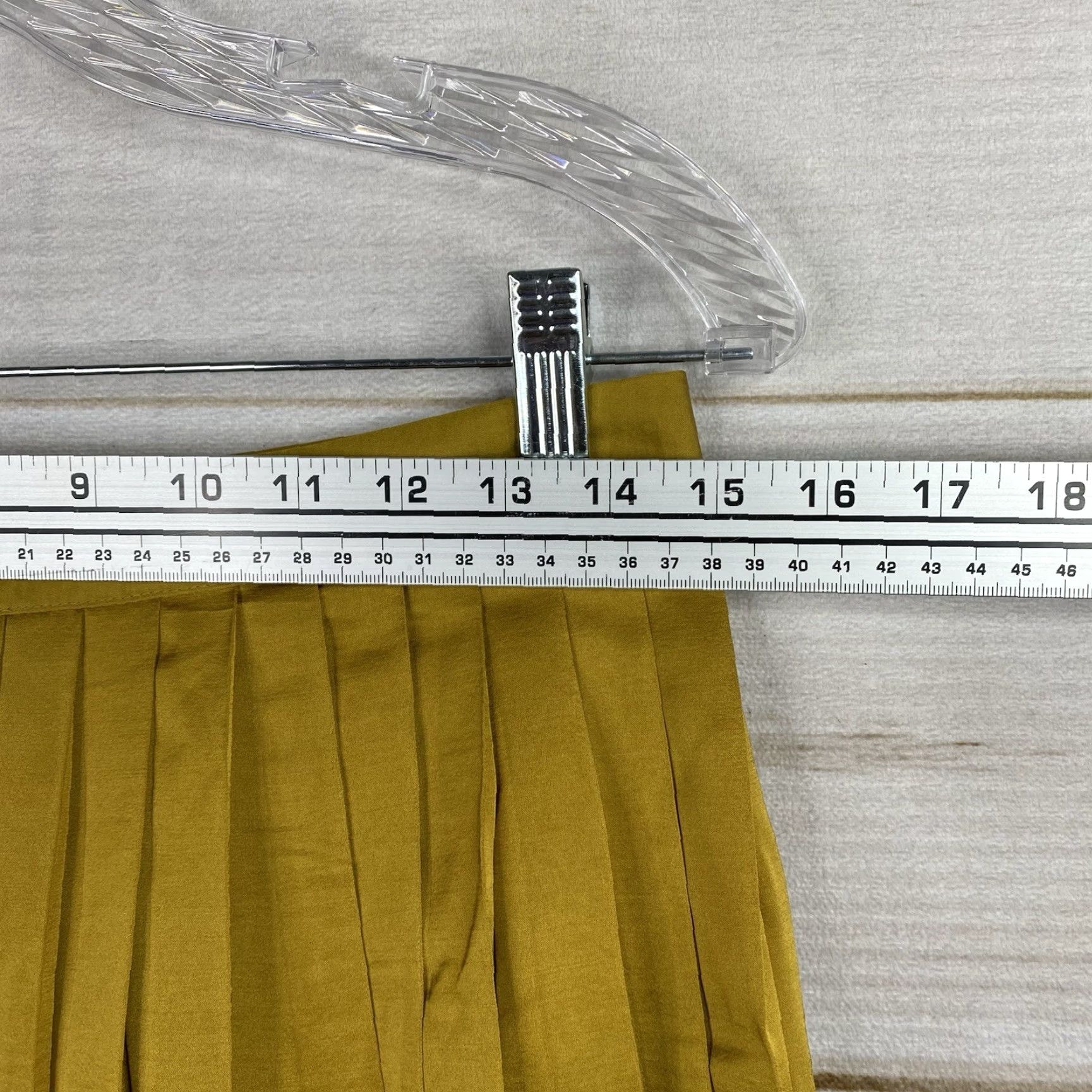 Gap Gap Skirt Womens 2 Gold Pleated Swing Tie Back Knee Length Lined Flowy Preppy Satin Polyester A-Line Dressy Casual Womens 2 Gold Size 26" / US 2 / IT 38 - 2 Thumbnail