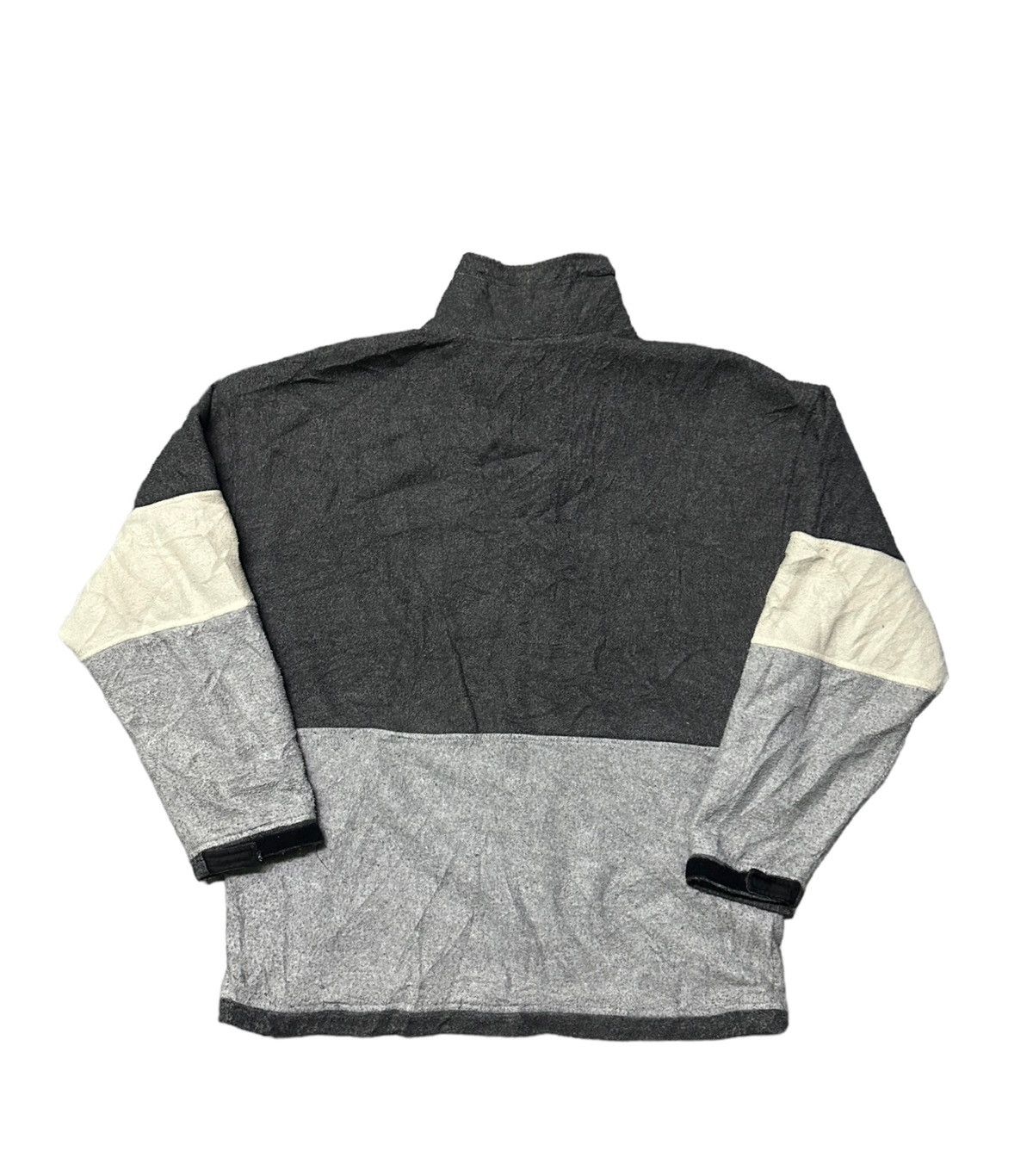 Canterbury of New Zealand Canterbury of new zealand center logo fleece sweatshirt Size US L / EU 52-54 / 3 - 7 Thumbnail