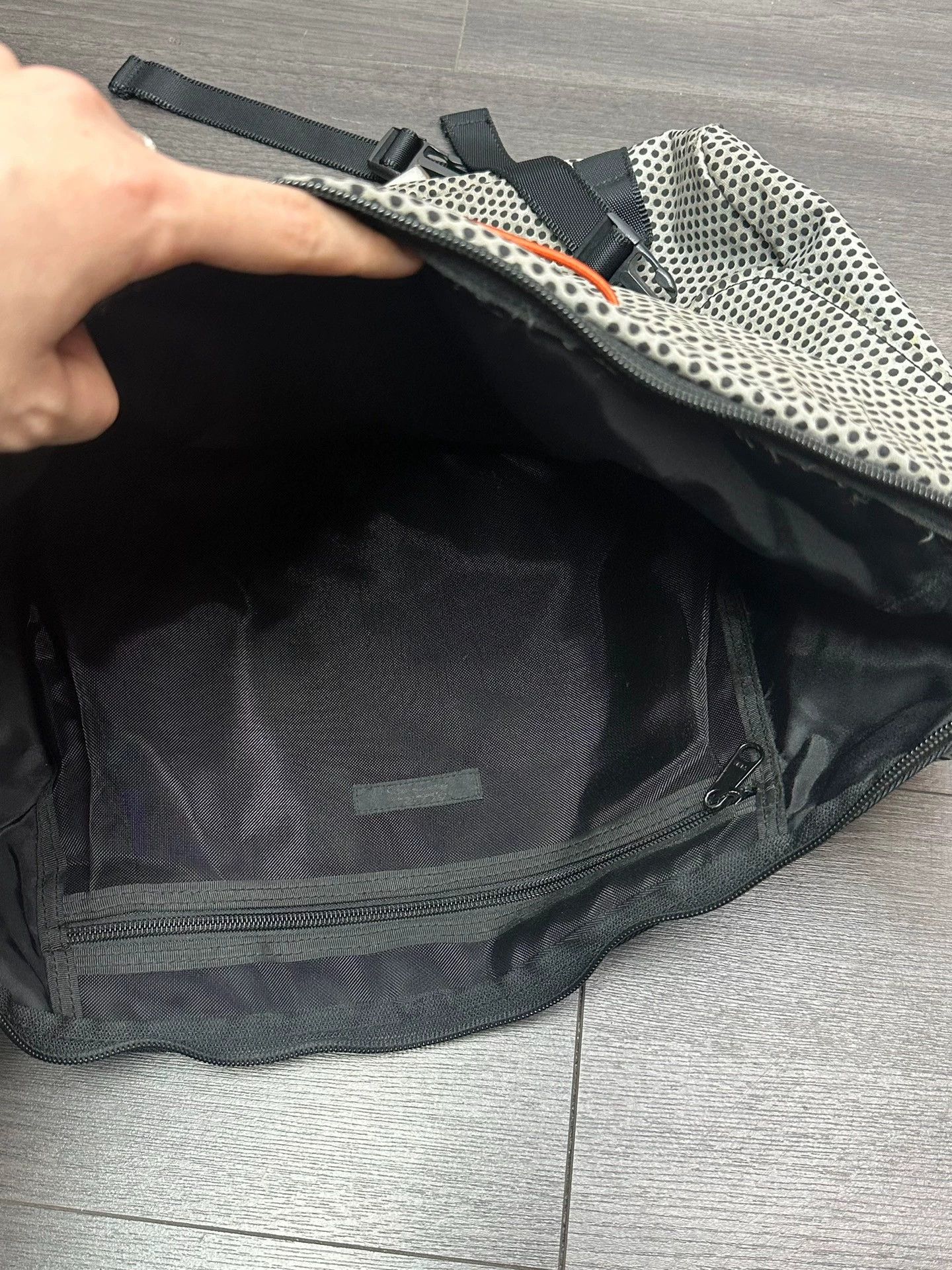 Undercover Undercover 10ss Less but Better MessengerBag 40*54 Size ONE SIZE - 8 Thumbnail