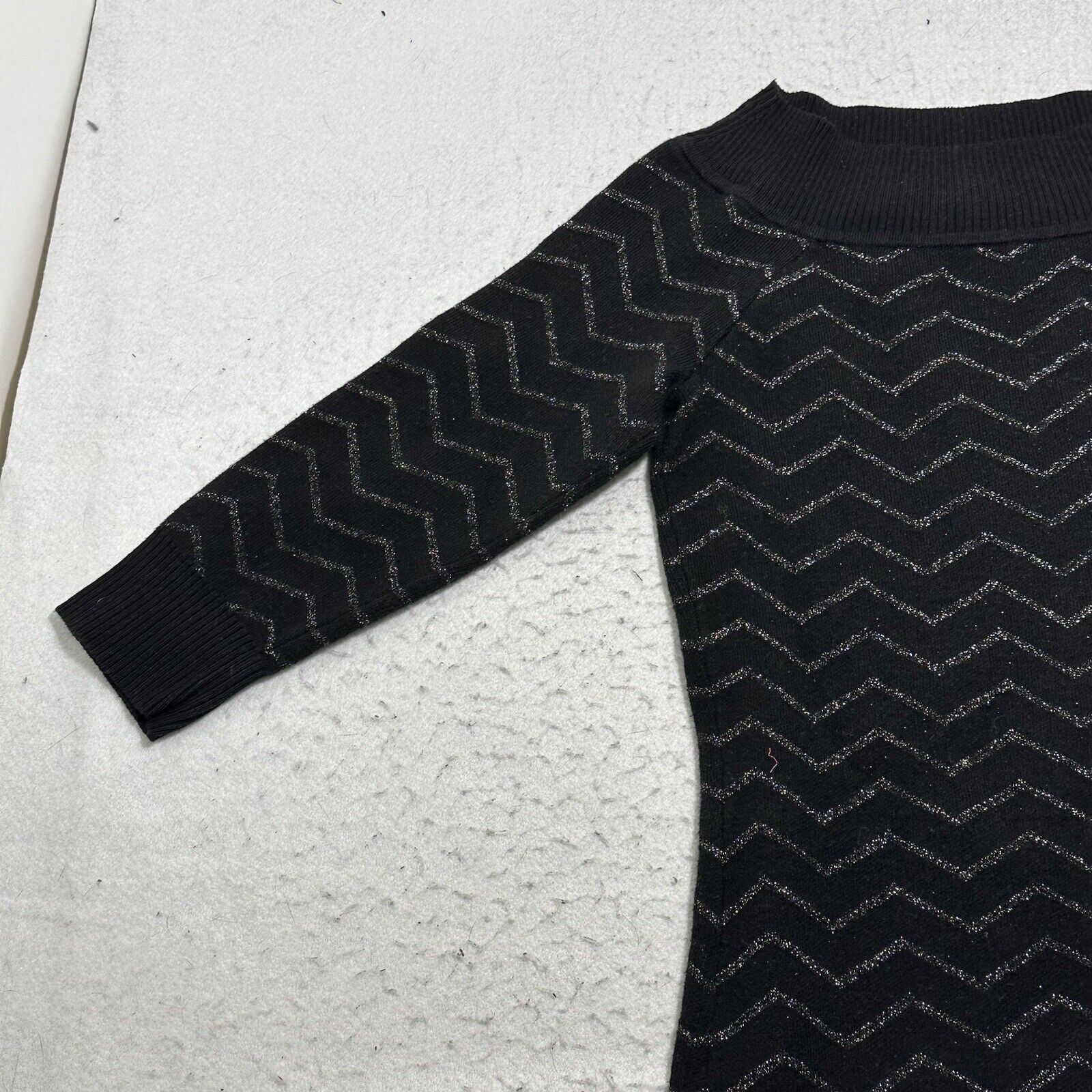 White House Black Market White House Black Market XS Mock Neck Glitter Zig Zag Dress Size XS / US 0-2 / IT 36-38 - 6 Thumbnail