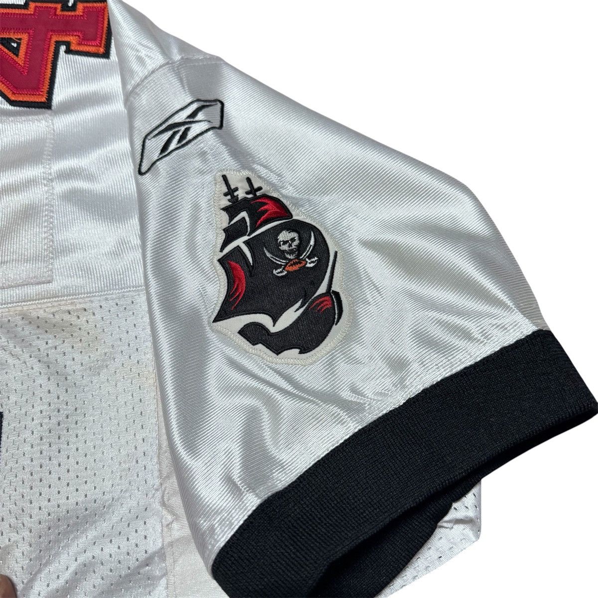 NFL John Lynch Reebok Tampa Bay Buccaneers Jersey 2002 On Field Size US XXL / EU 58 / 5 - 12 Thumbnail