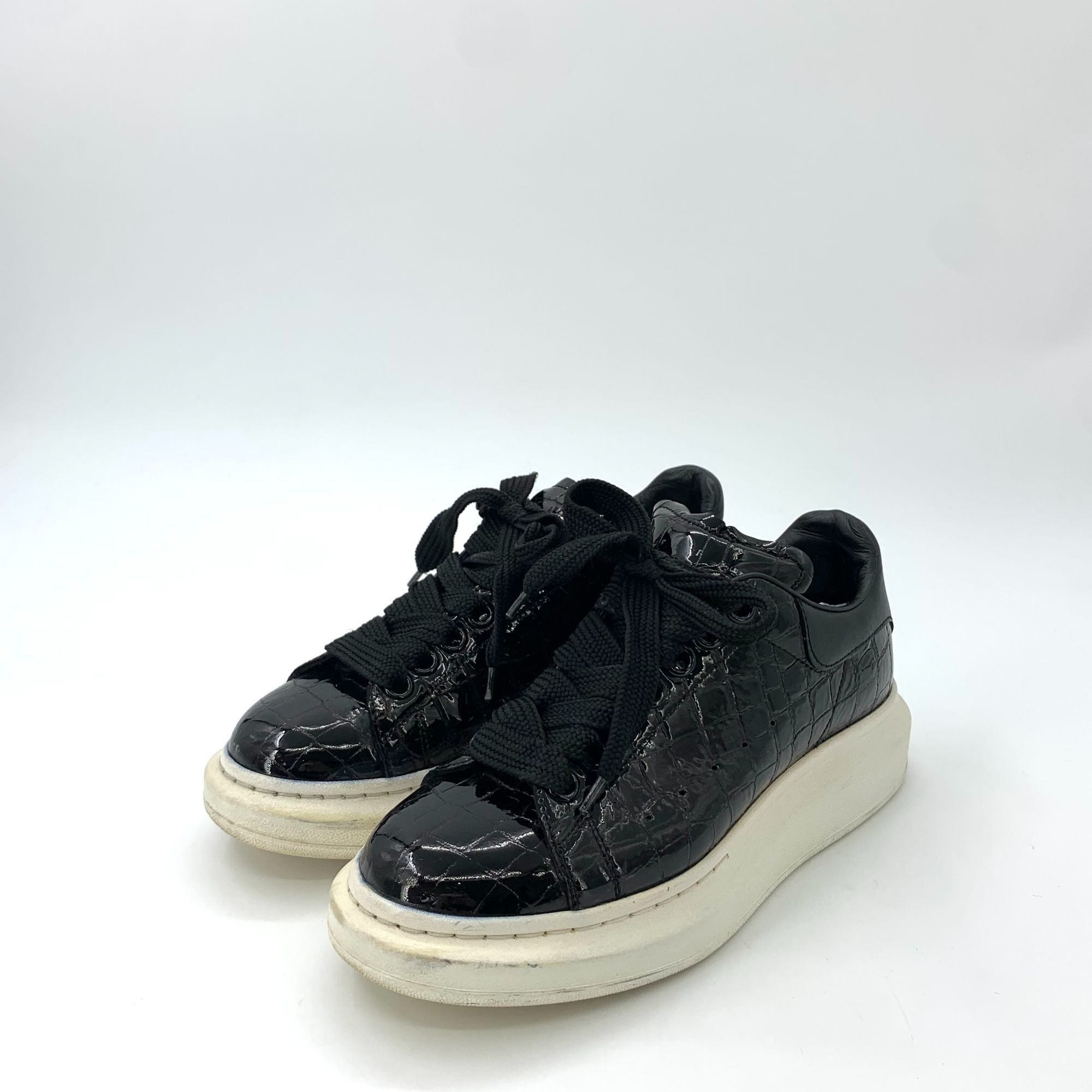 Alexander McQueen Alexander McQueen Black Croc-Embossed Leather Sneaker Size US 7 / IT 37 - 1 Thumbnail