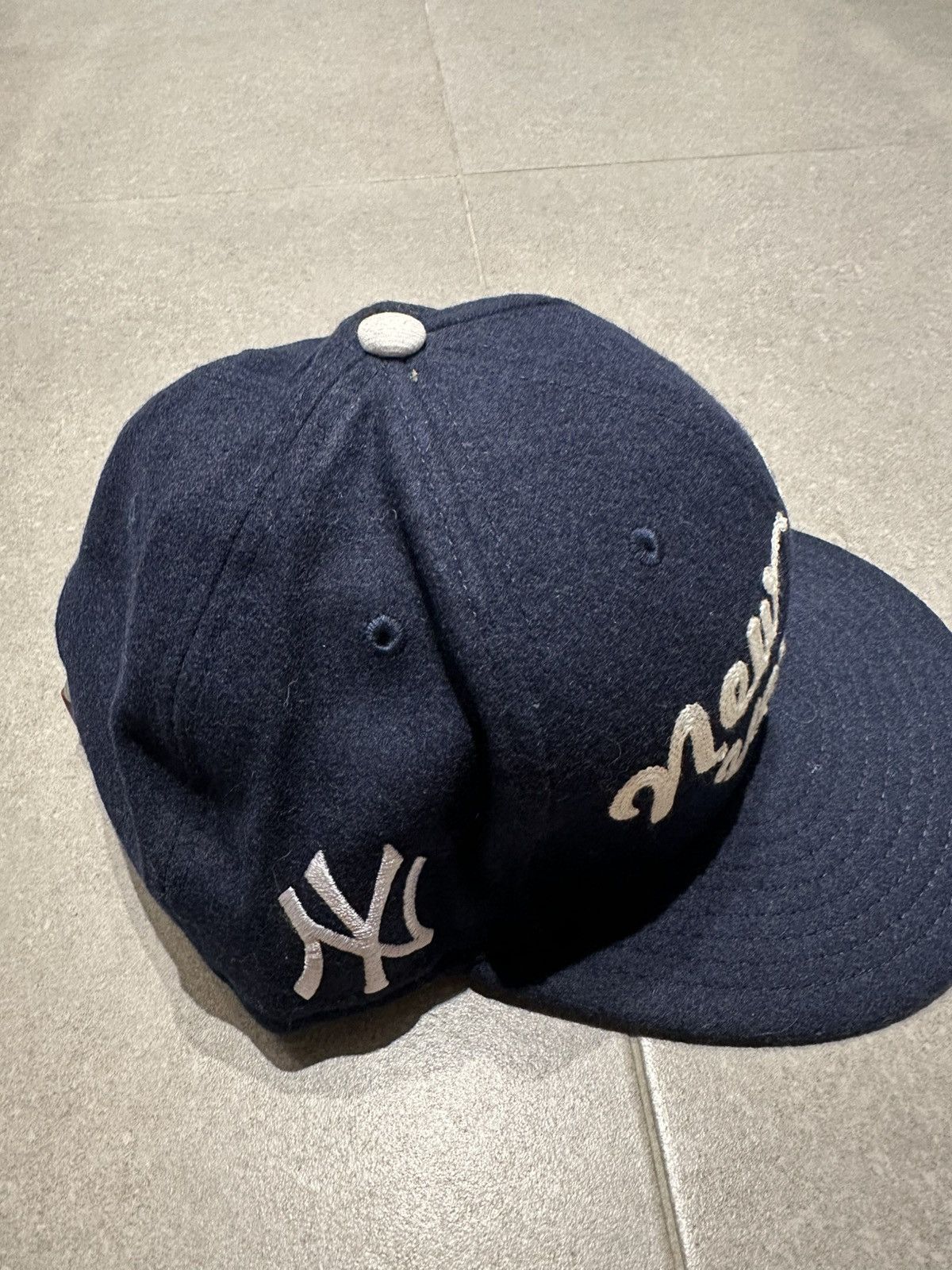 New York Yankees New Era NY Yankees adjustable NEW Size ONE SIZE - 2 Thumbnail