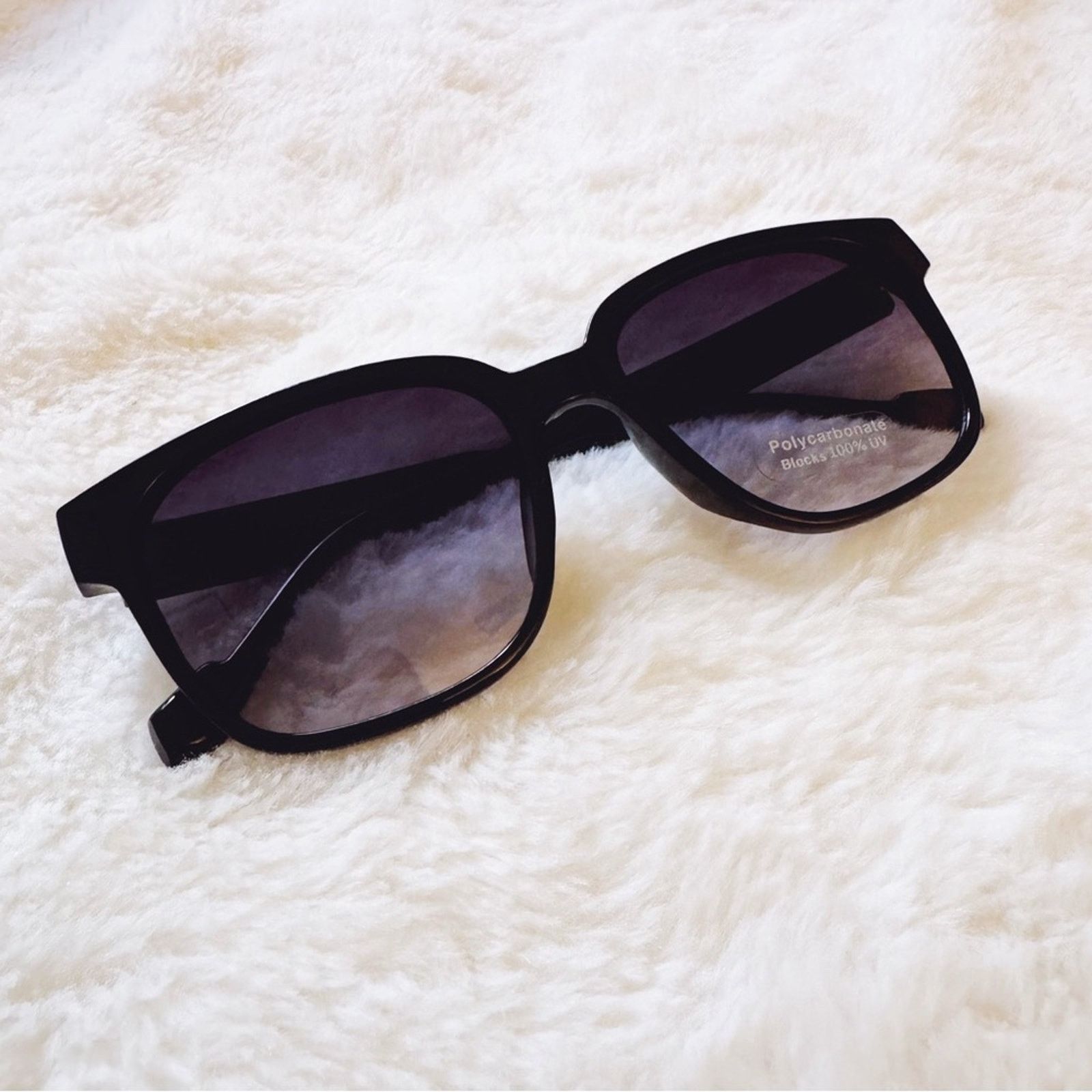 Other Octavia Black Oversized Chic Sunglasses Size ONE SIZE - 3 Thumbnail