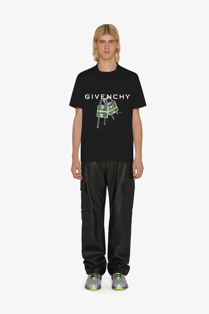 Givenchy o1w1db10325 Slim Fit T-Shirt in Black Size US XXS / EU 40 - 2 Thumbnail
