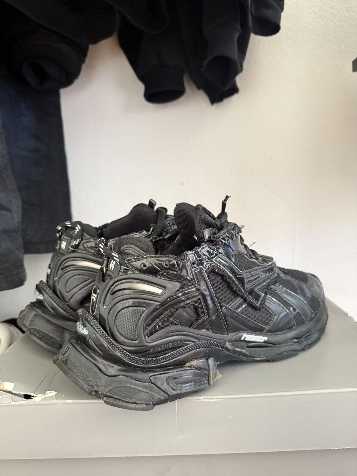 Balenciaga SOLD OUT ❌Balenciaga Runner Black Size US 11 / EU 44 - 5 Thumbnail