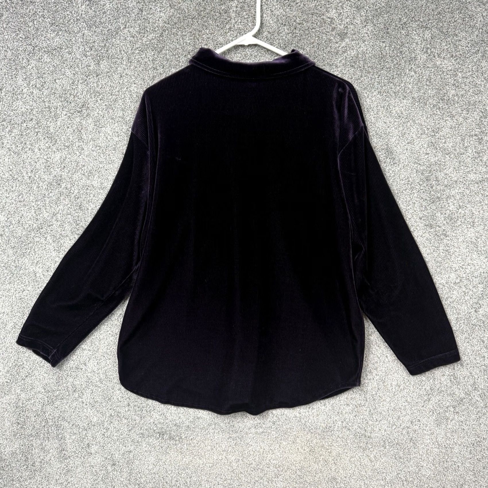 Velvet VINTAGE Best United Garment Company Velvet Shirt L Purple Women's Long Sleeve Button-Up 90s Grunge Retro Dark Academia Witchy Whimsigoth Size L / US 10 / IT 46 - 5 Thumbnail