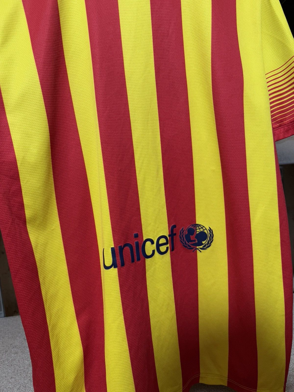 Nike Nike FC Barcelona 2014 2015 Fourth Football Soccer Jersey Size US L / EU 52-54 / 3 - 5 Thumbnail