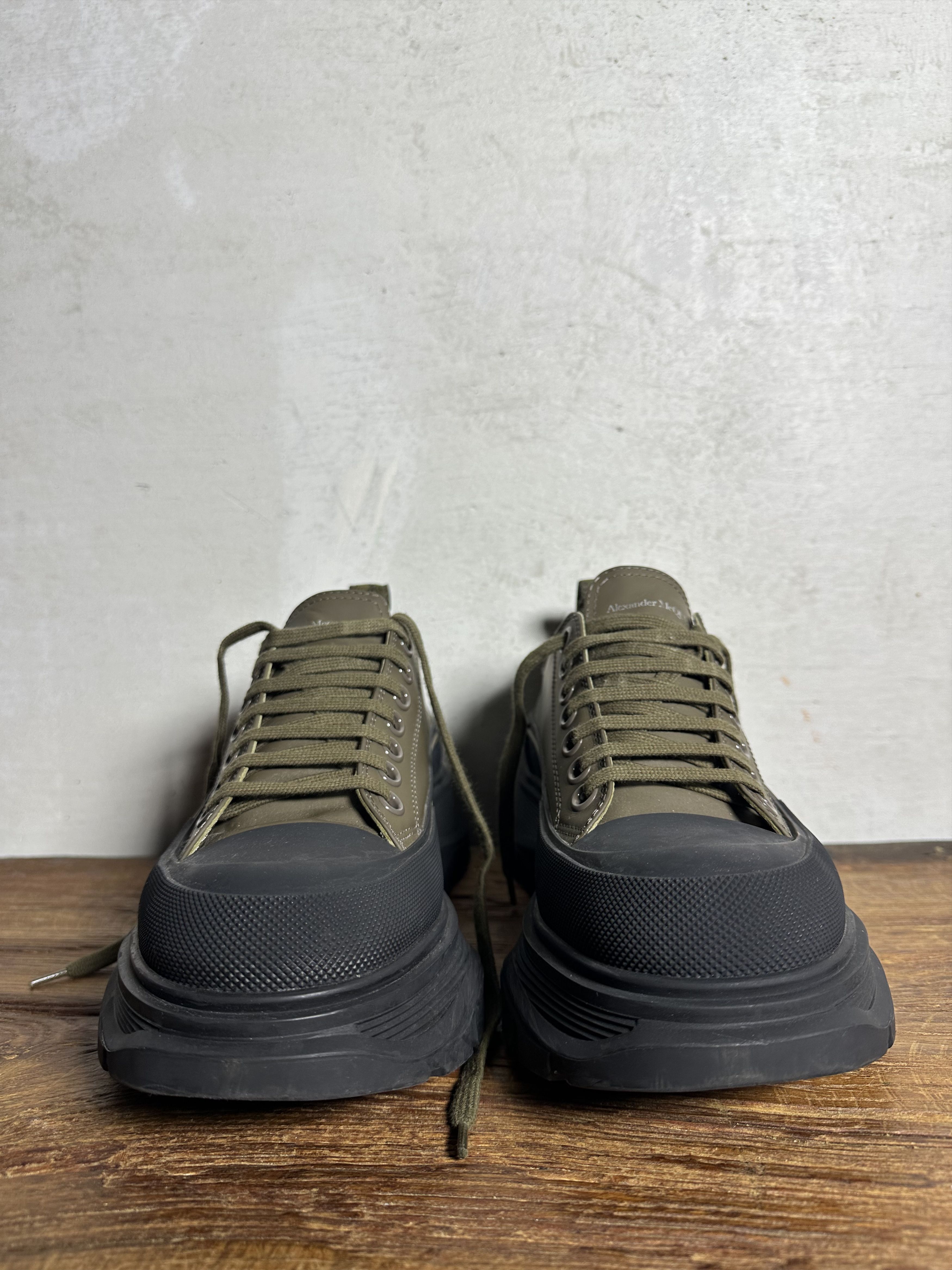 Alexander McQueen ALEXANDER MCQUEEN Khaki Tread Slick Low Sneakers Size US 10 / IT 40 - 8 Thumbnail