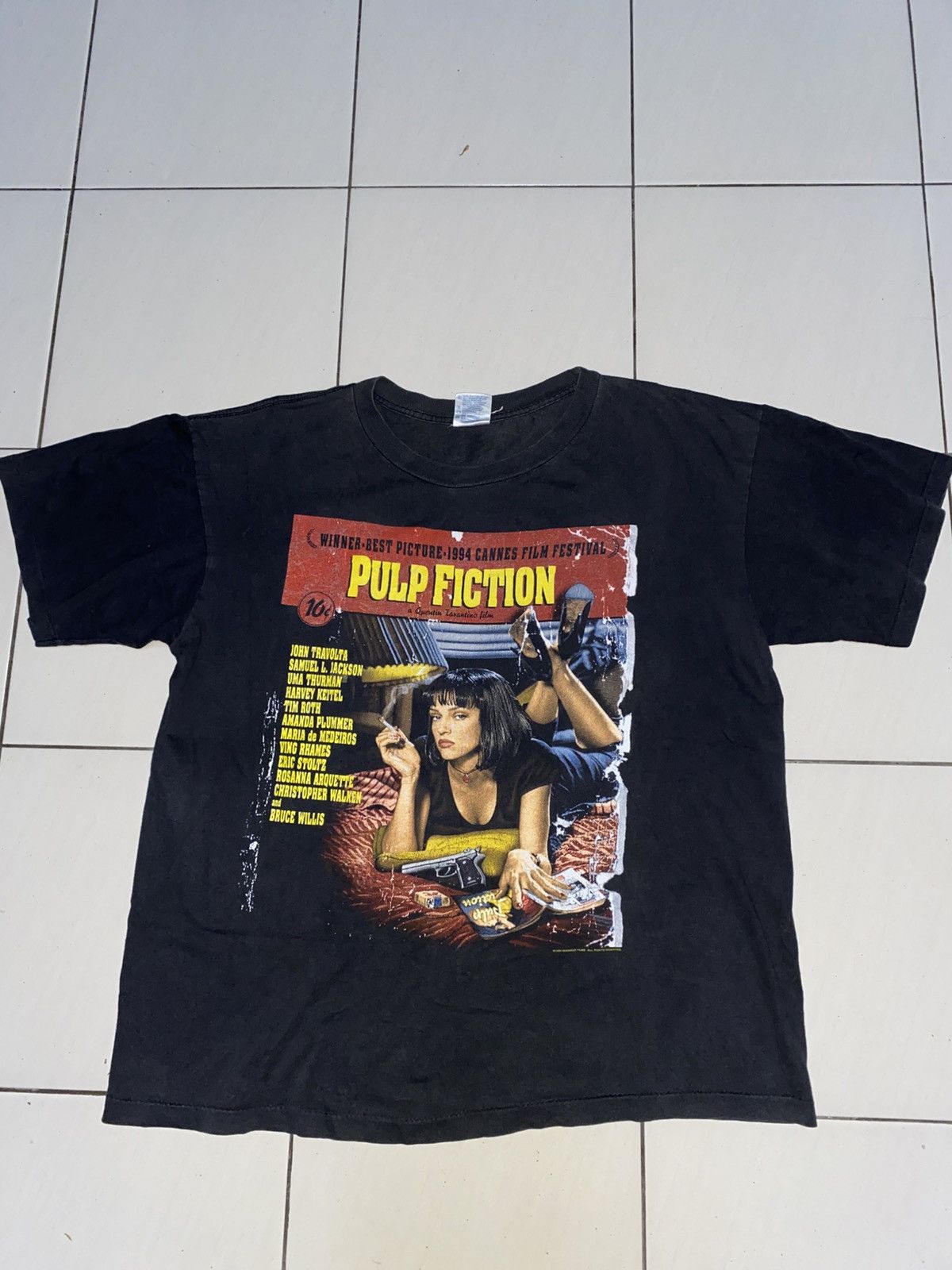 Vintage Vintage 90s Pulp Fiction Movie Tee Size US L / EU 52-54 / 3 - 9 Thumbnail