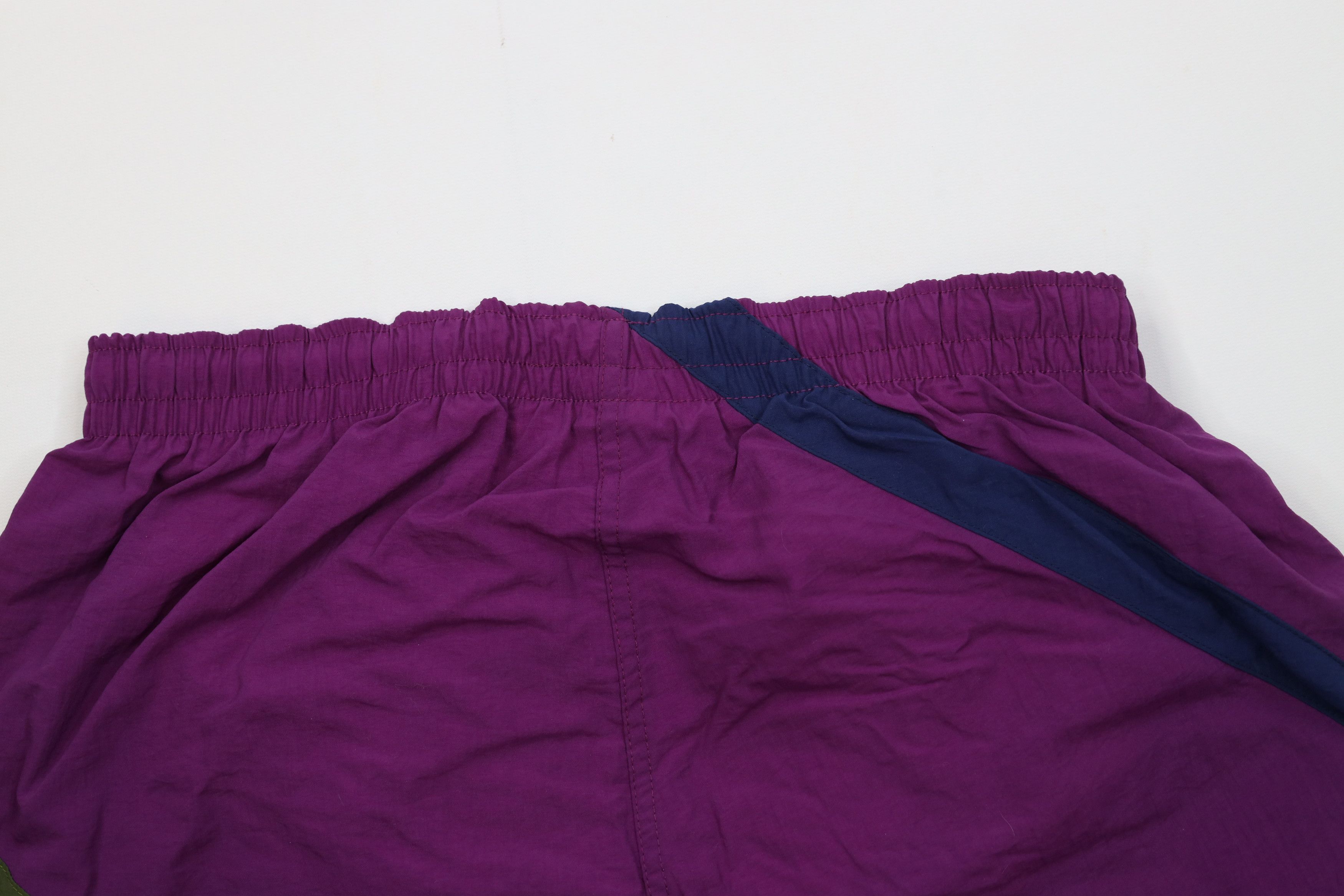 Vintage Vintage 90s Streetwear Striped Lined Shorts Swim Trunks Size US 34 / EU 50 - 9 Thumbnail