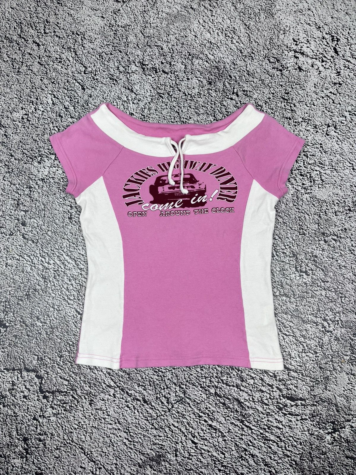 Japanese Brand Vintage Pink Y2K Glamour logo wide neck t shirt streetwear Size M / US 6-8 / IT 42-44 - 1 Thumbnail
