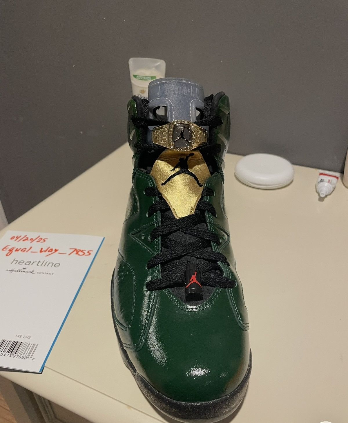 Jordan Brand Jordan champagne 6 sz 10.5 Size US 10.5 / EU 43-44 - 4 Thumbnail