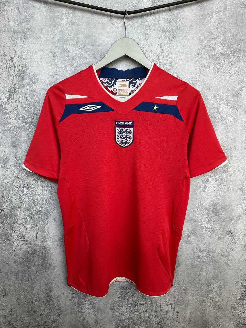 Umbro Umbro England Away Shirt 2008 Red Football Jersey Size US S / EU 44-46 / 1 - 1 Thumbnail