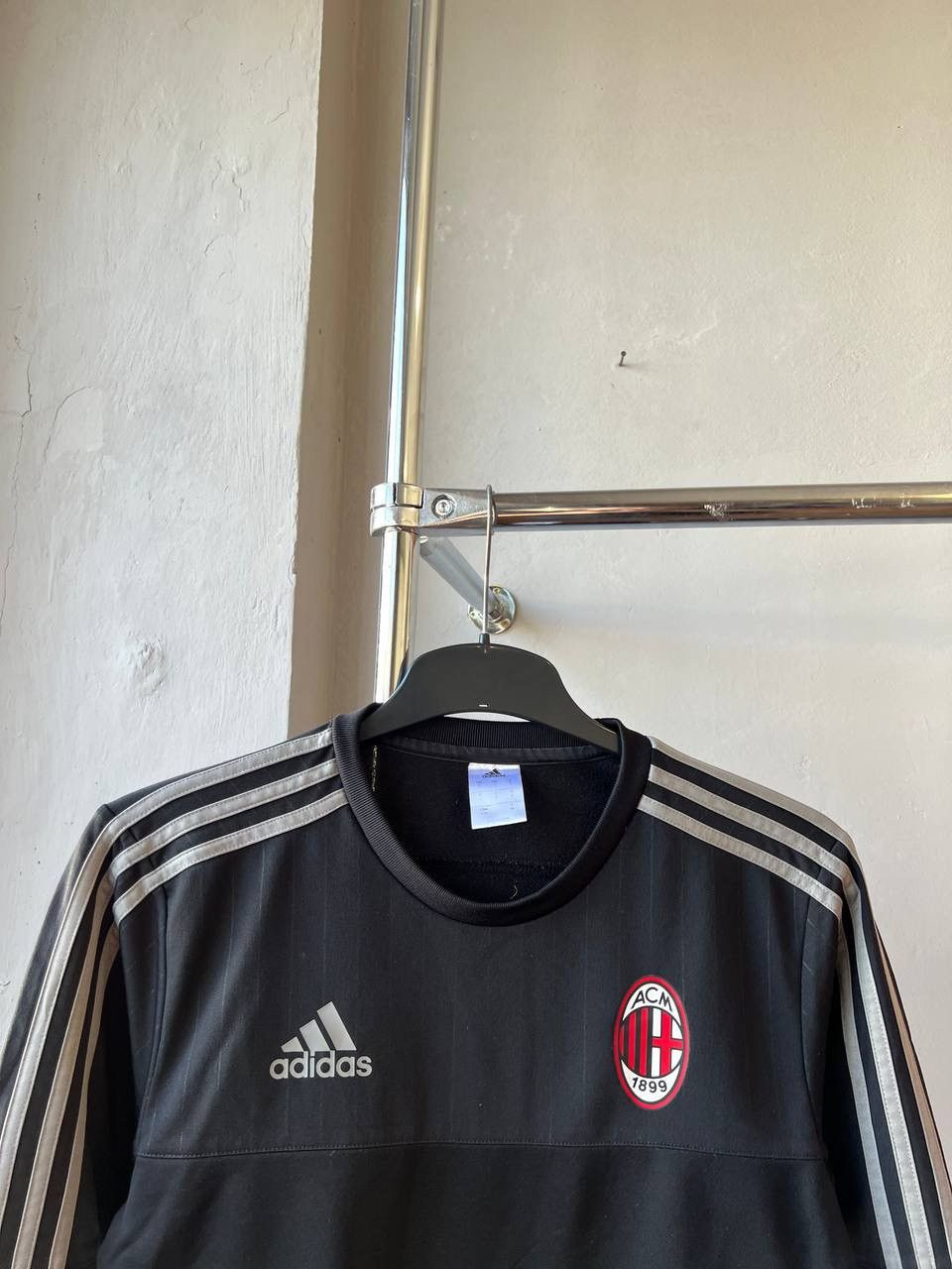 Adidas 2015/16 AC MILAN TRAINING SOCCER FOOTBALL LONG SLEEVE SZ S Size US S / EU 44-46 / 1 - 3 Thumbnail
