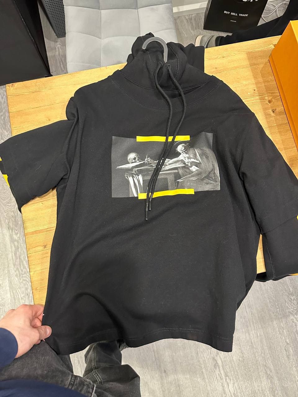 Off-White off white caravaggio hoodie Size US XS / EU 42 / 0 - 6 Thumbnail