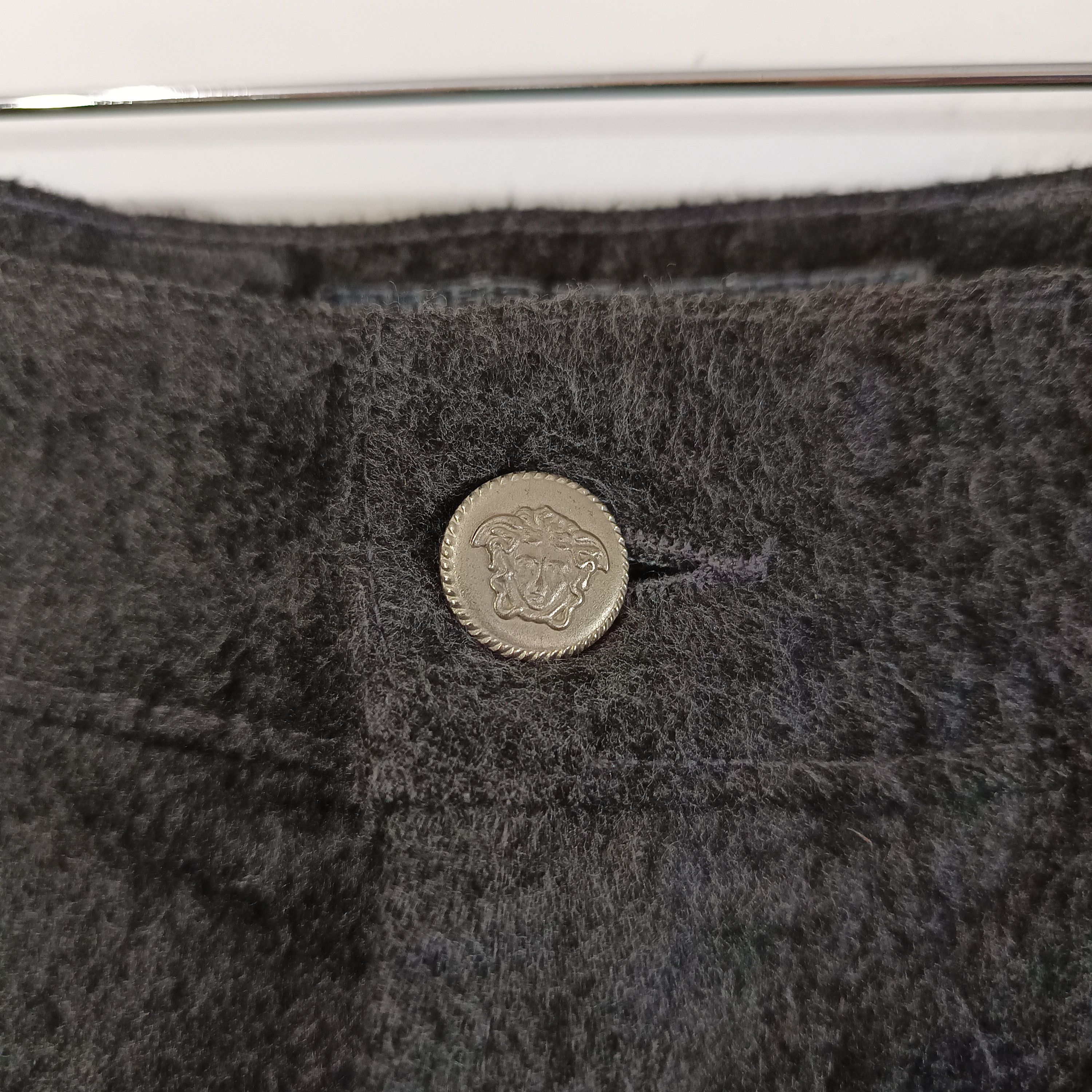 Versace VINTAGE VERSACE MULTI POCKET BAGGY PANTS Size US 36 / EU 52 - 3 Thumbnail