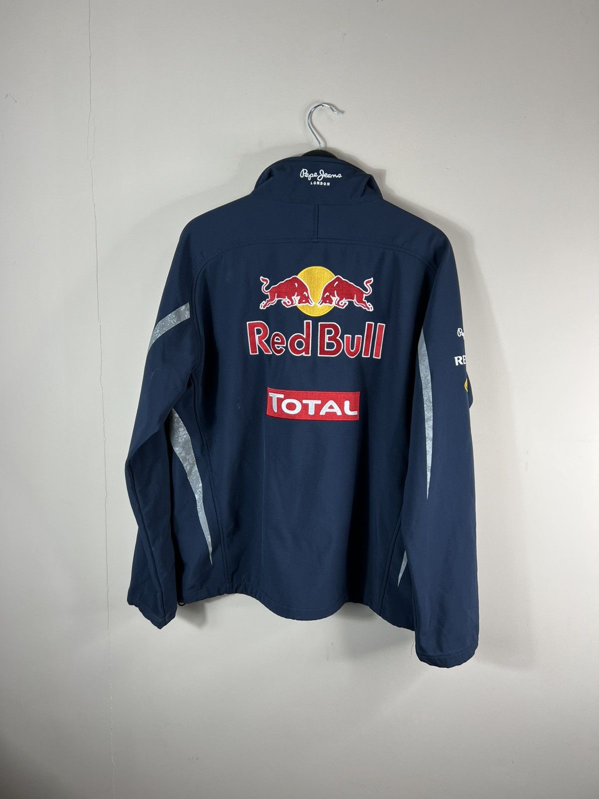 Red Bull 🖤RED BULL TEAM FORMULA 1 F1 ONE RACING JACKET SIZE L Size US L / EU 52-54 / 3 - 2 Thumbnail