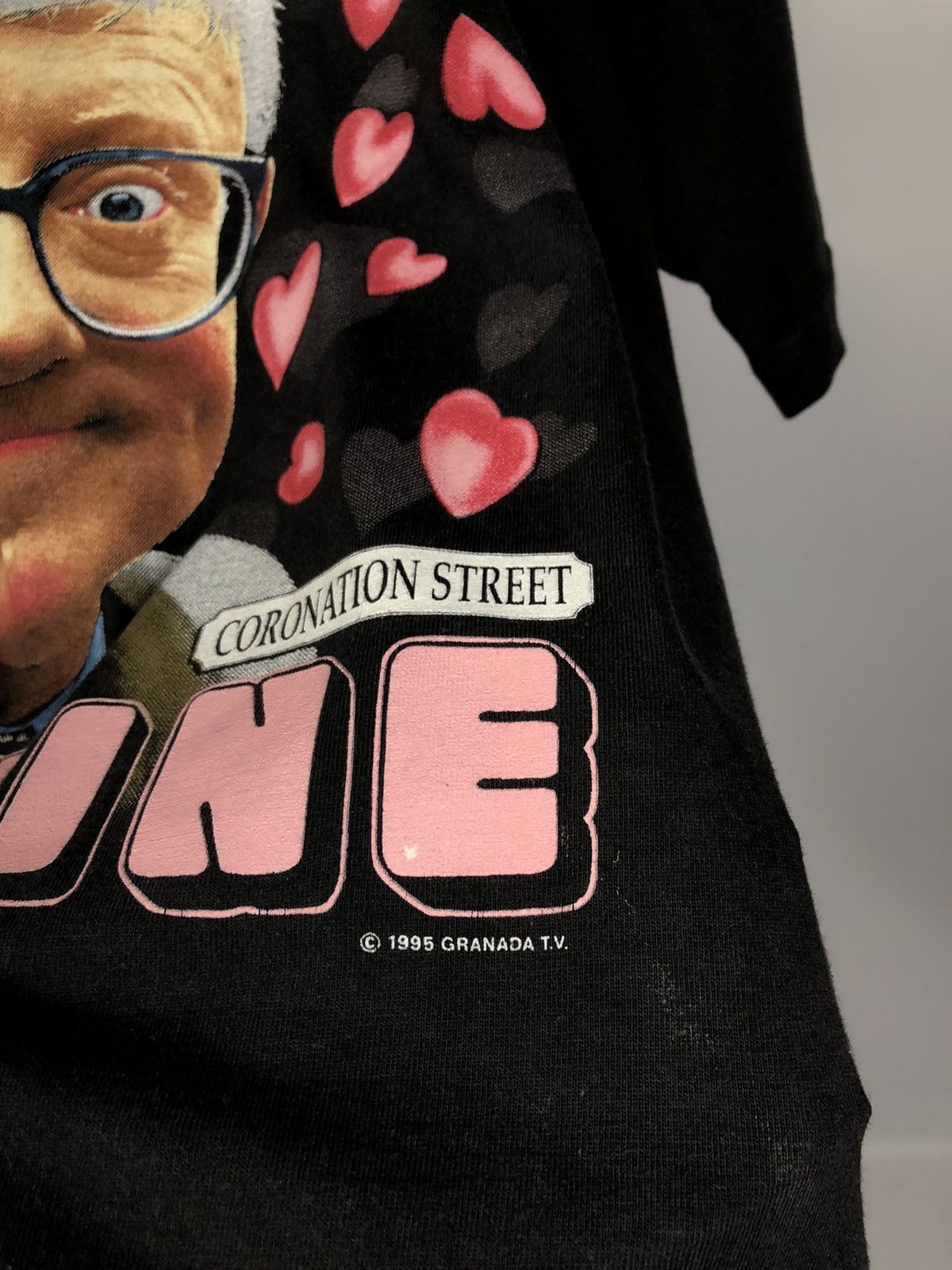 Vintage Vintage 1995 Coronation Street love Machine T-shirts Size US XL / EU 56 / 4 - 5 Thumbnail