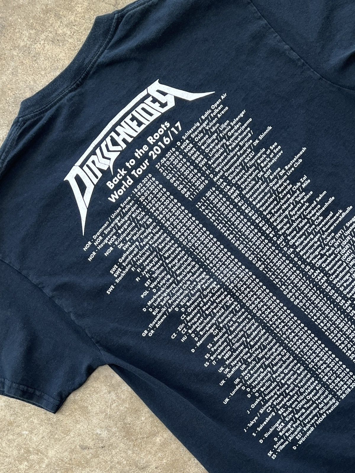 Band Tees U.D.O. Dirkschneider Back to the Roots Band Tour Tee Medium Size US M / EU 48-50 / 2 - 4 Thumbnail