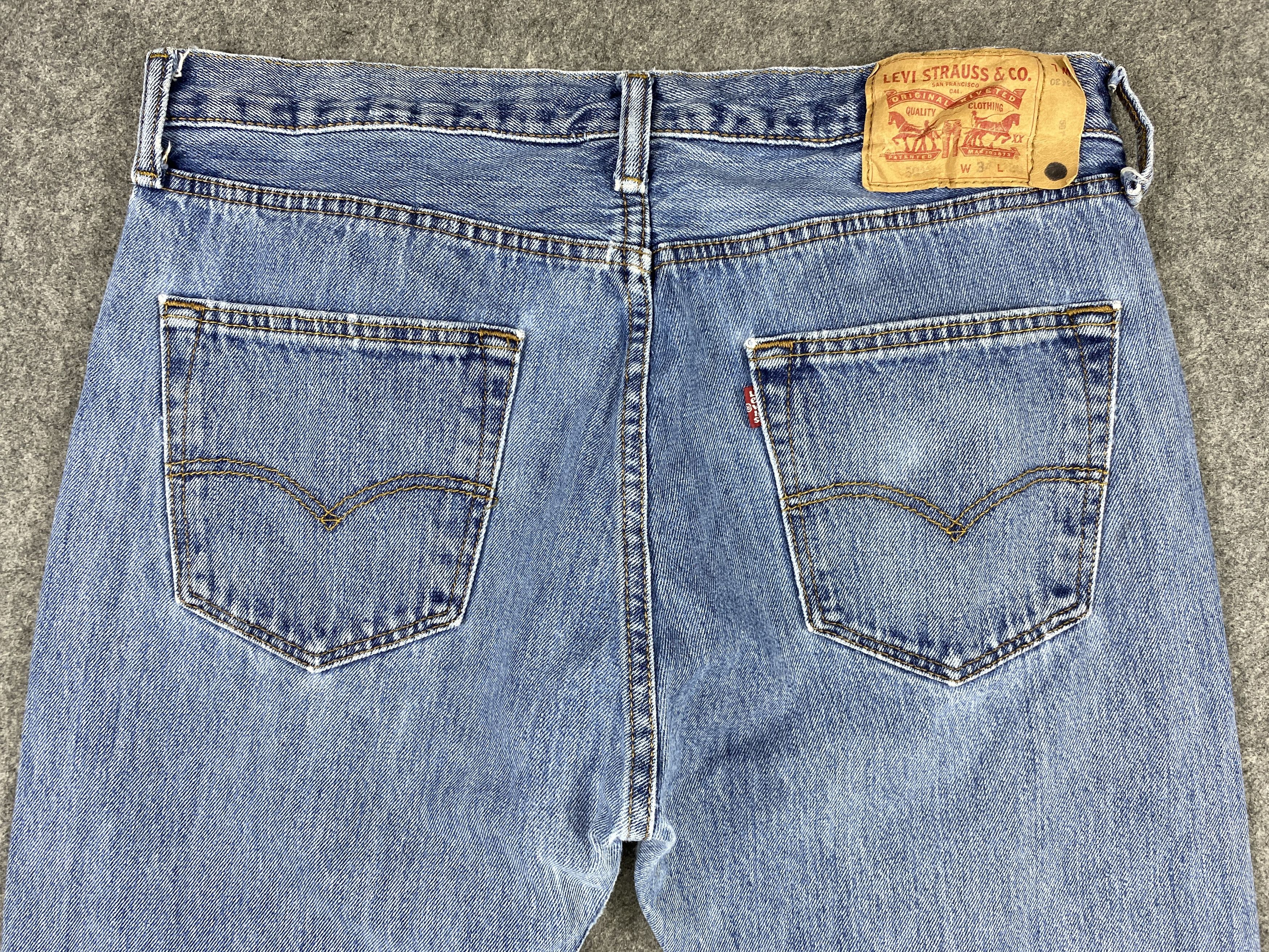 Levi's Blue Vintage Levi's 501 Jeans 35x29 Denim -JN1561 Size US 35 - 4 Thumbnail