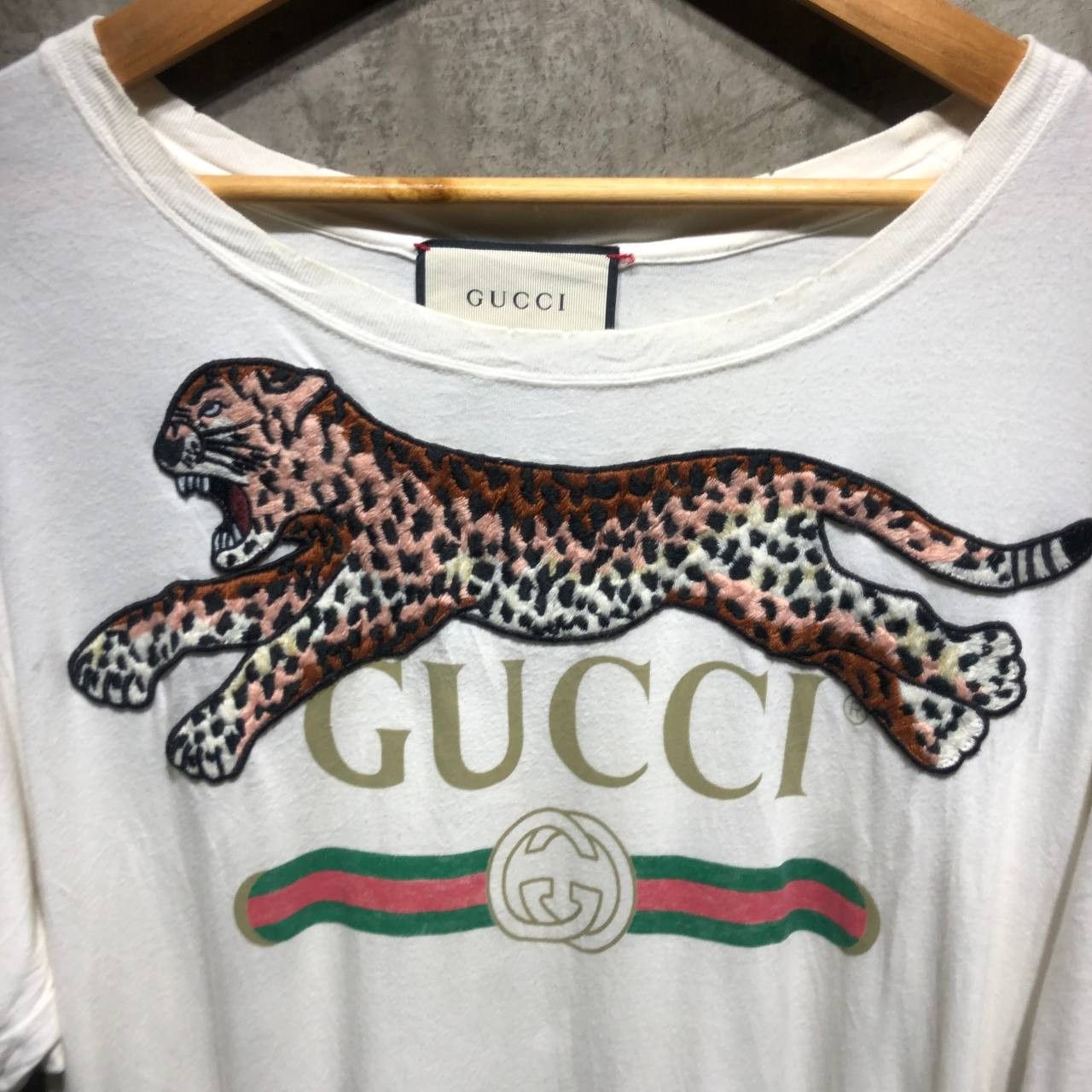 Gucci Gucci Logo Tiger Embroidered Tee Size US L / EU 52-54 / 3 - 2 Thumbnail