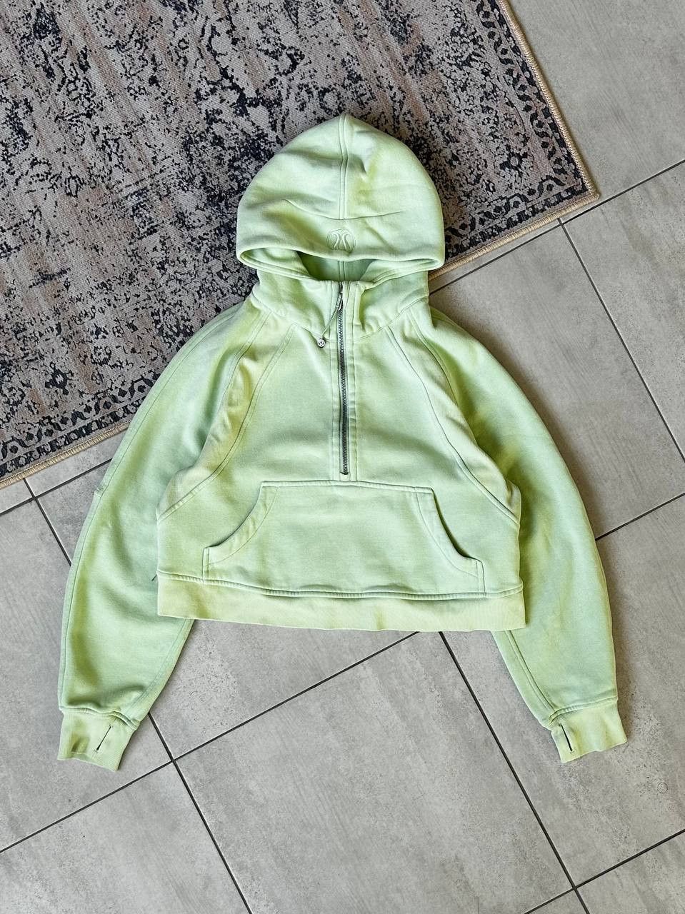 Lululemon Lululemon Zip Up Cropped Hoodie Size M Size M / US 6-8 / IT 42-44 - 1 Thumbnail